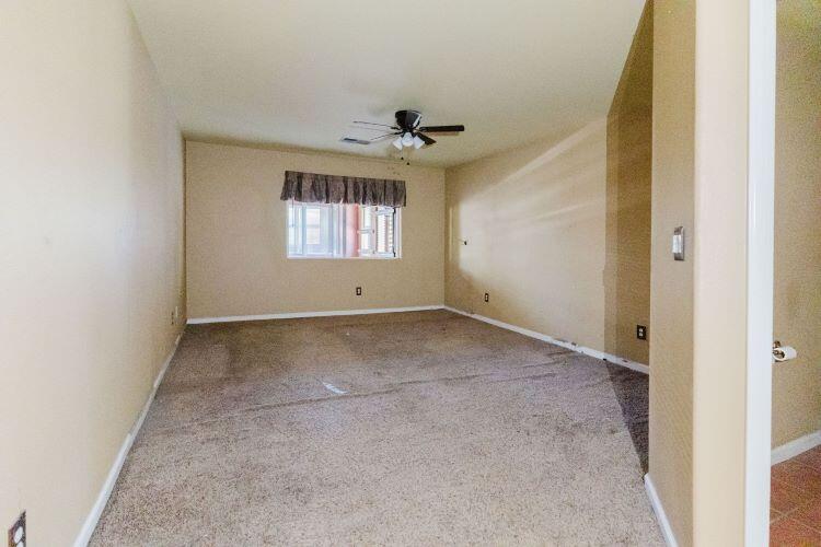 4523 W Evergreen Ct, Visalia, CA 93277