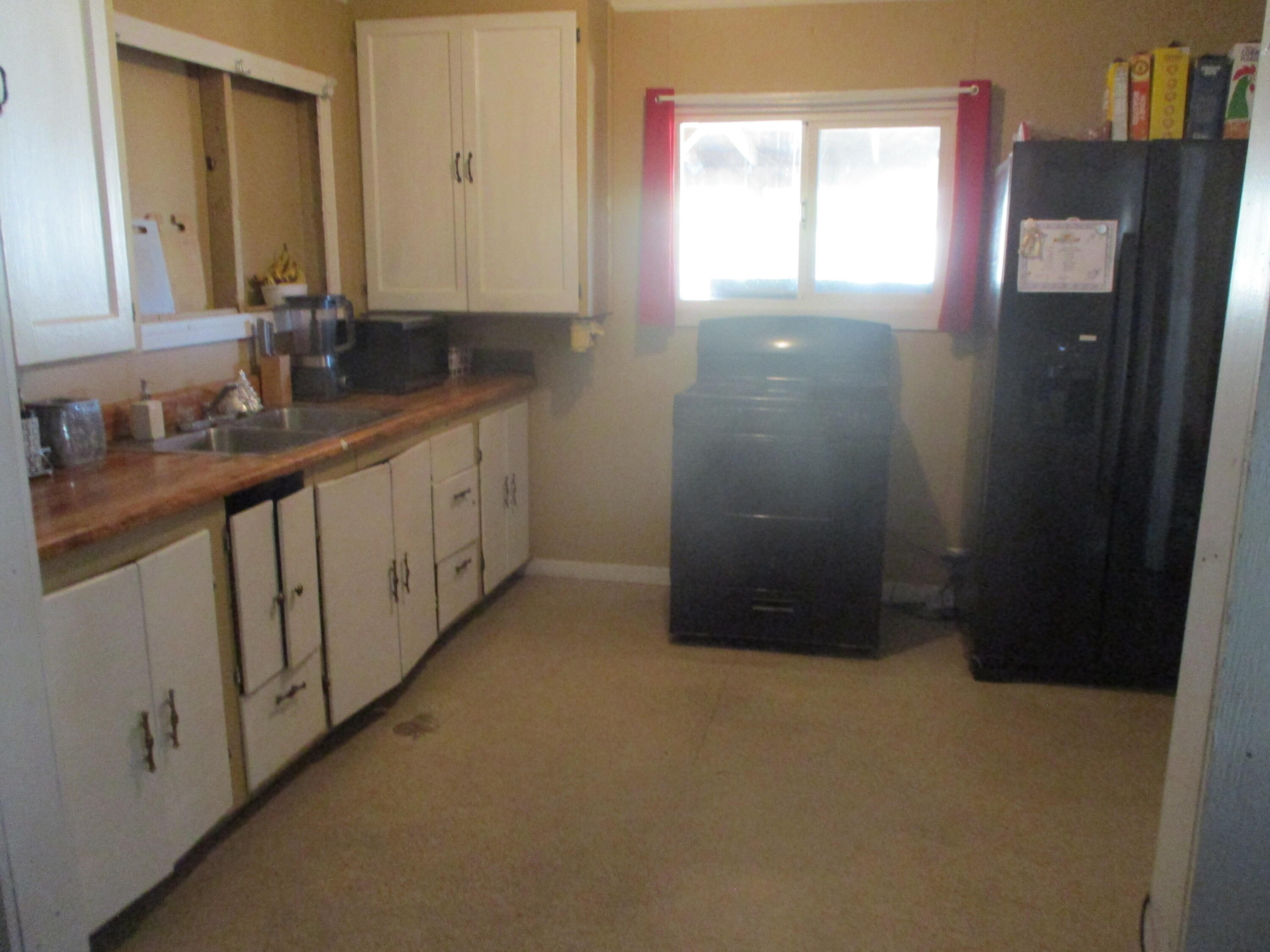 1540 N Encina St, Visalia, CA 93291