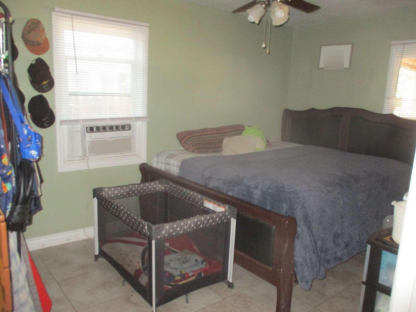 1540 N Encina St, Visalia, CA 93291