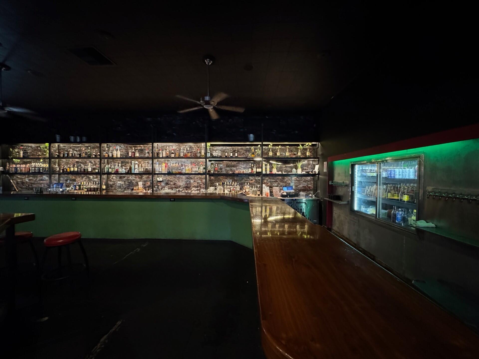 101-111 W Main St, Visalia, CA 93291