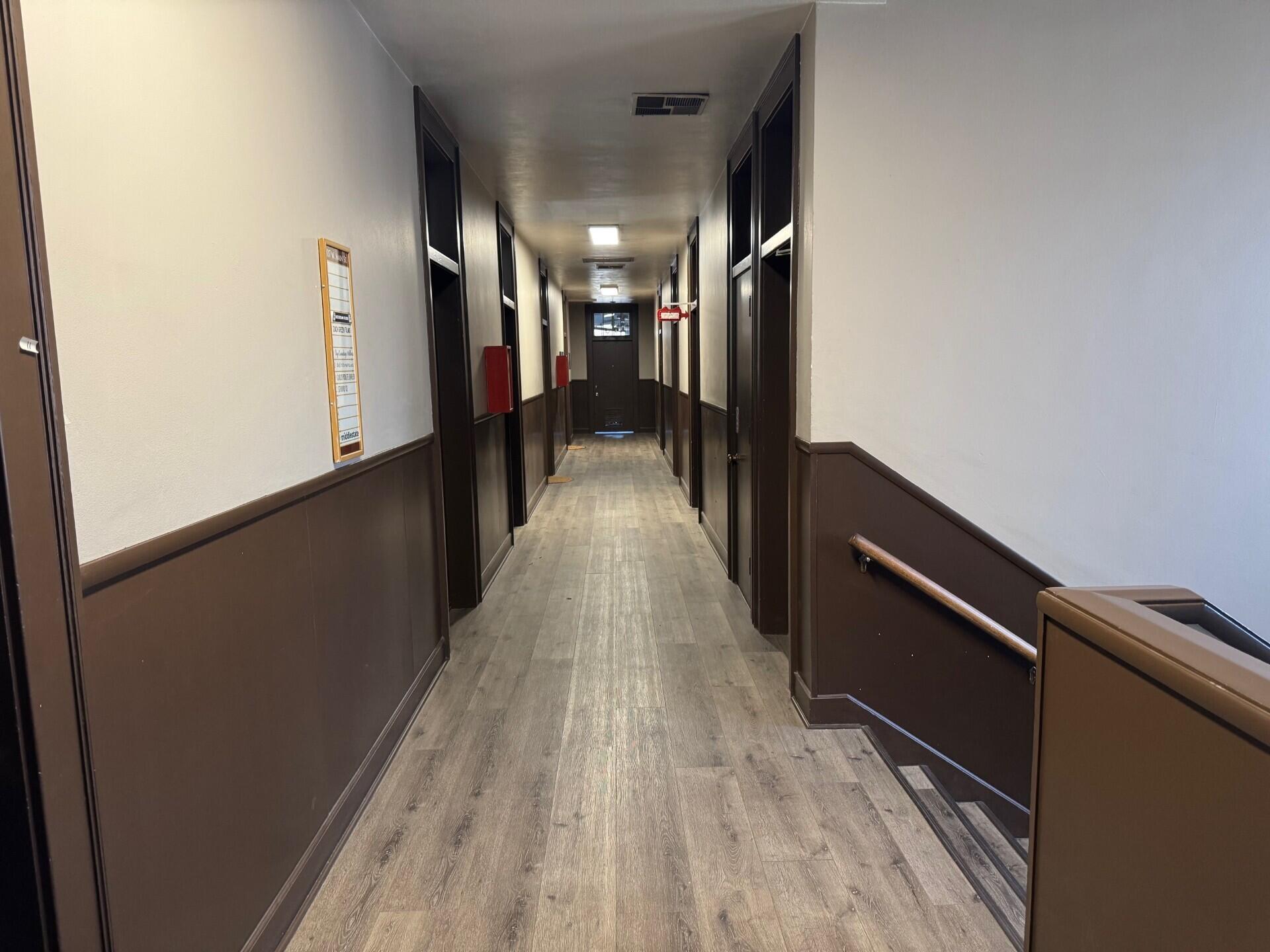 101-111 W Main St, Visalia, CA 93291