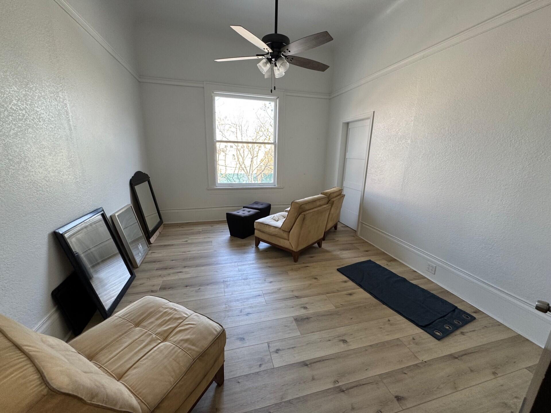 101-111 W Main St, Visalia, CA 93291