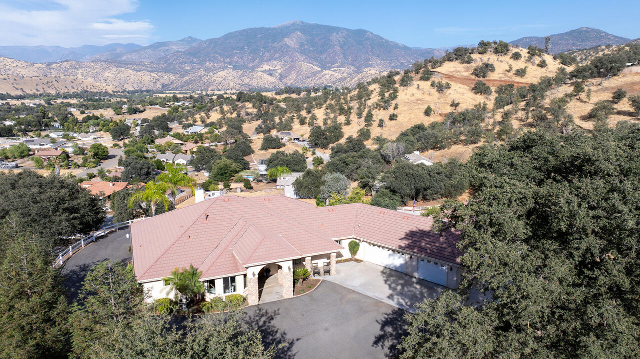 16489 Goat Ranch Rd, Springville, CA 93265