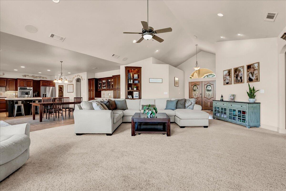 16489 Goat Ranch Rd, Springville, CA 93265