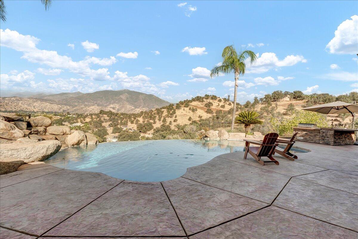 16489 Goat Ranch Rd, Springville, CA 93265