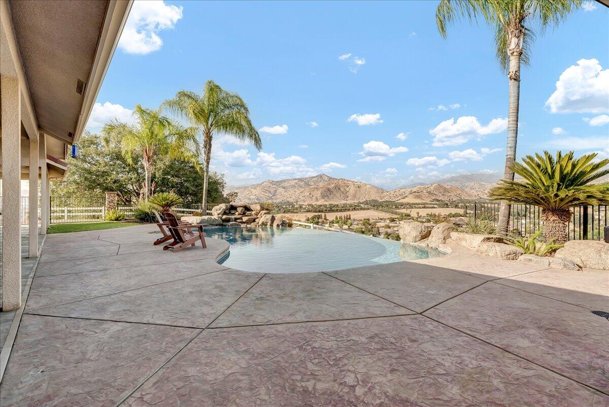 16489 Goat Ranch Rd, Springville, CA 93265