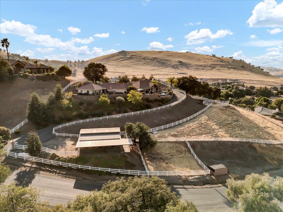 16489 Goat Ranch Rd, Springville, CA 93265