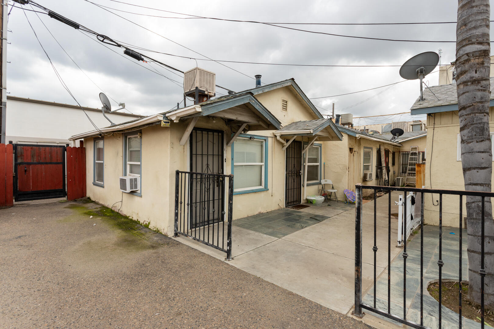 202 N L St, Tulare, CA 93274