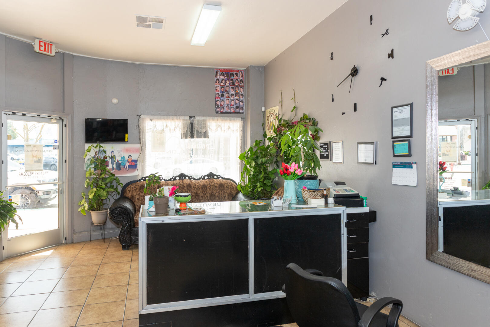 202 N L St, Tulare, CA 93274