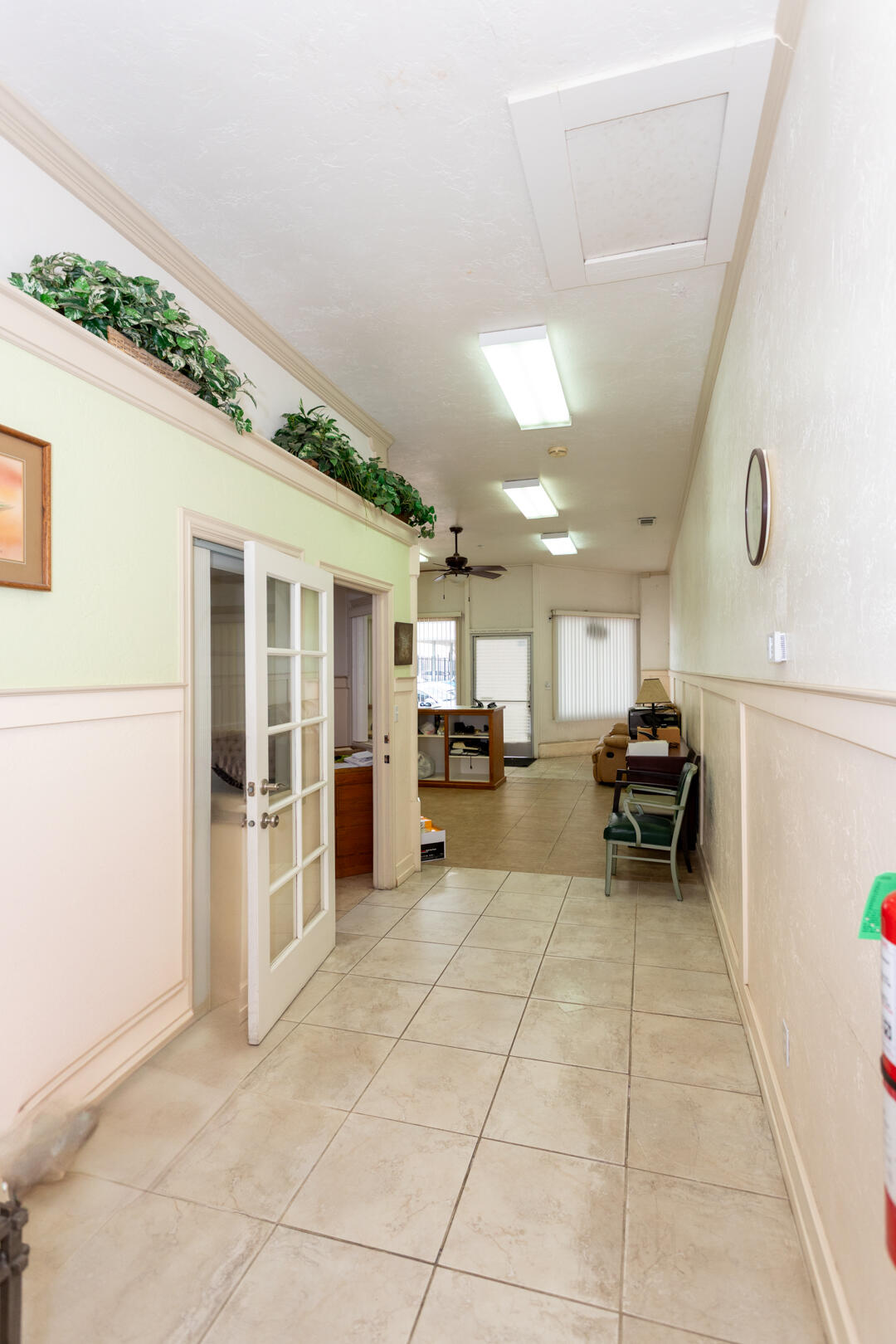 202 N L St, Tulare, CA 93274