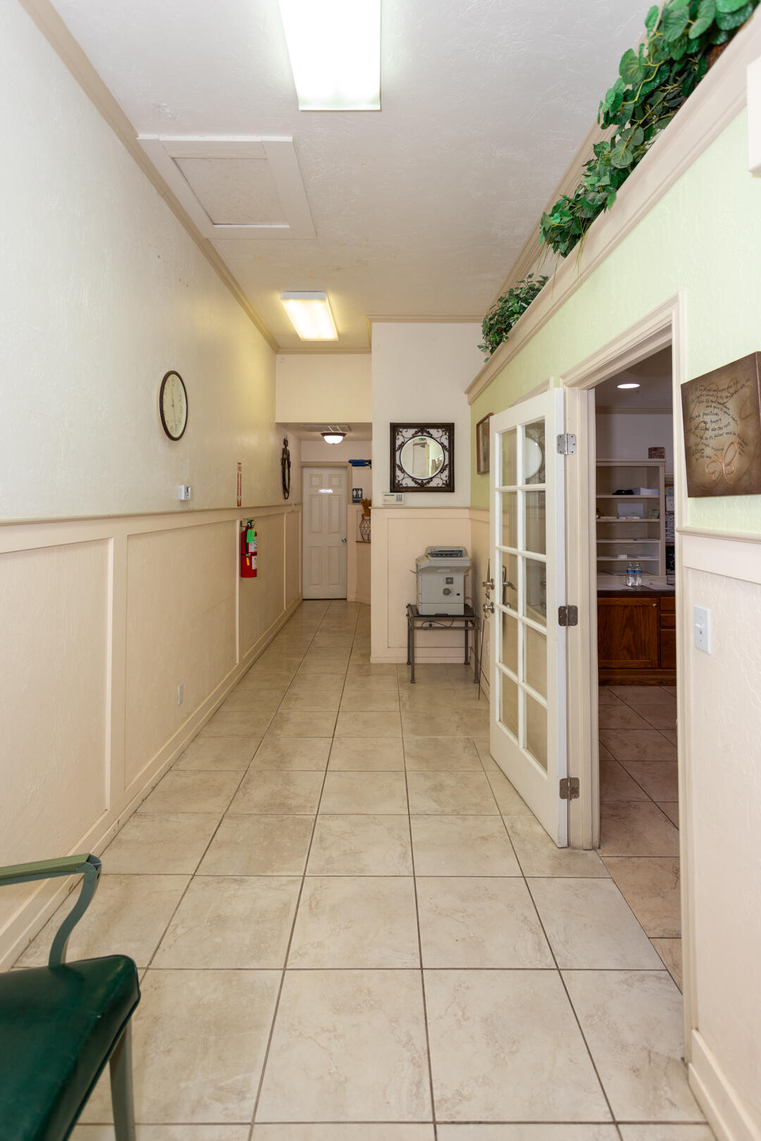 202 N L St, Tulare, CA 93274