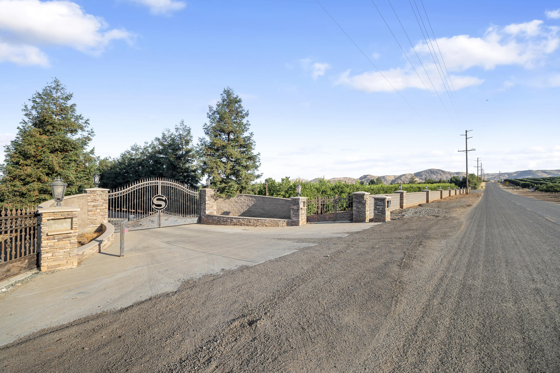 21031 Rd 256, Strathmore, CA 93267