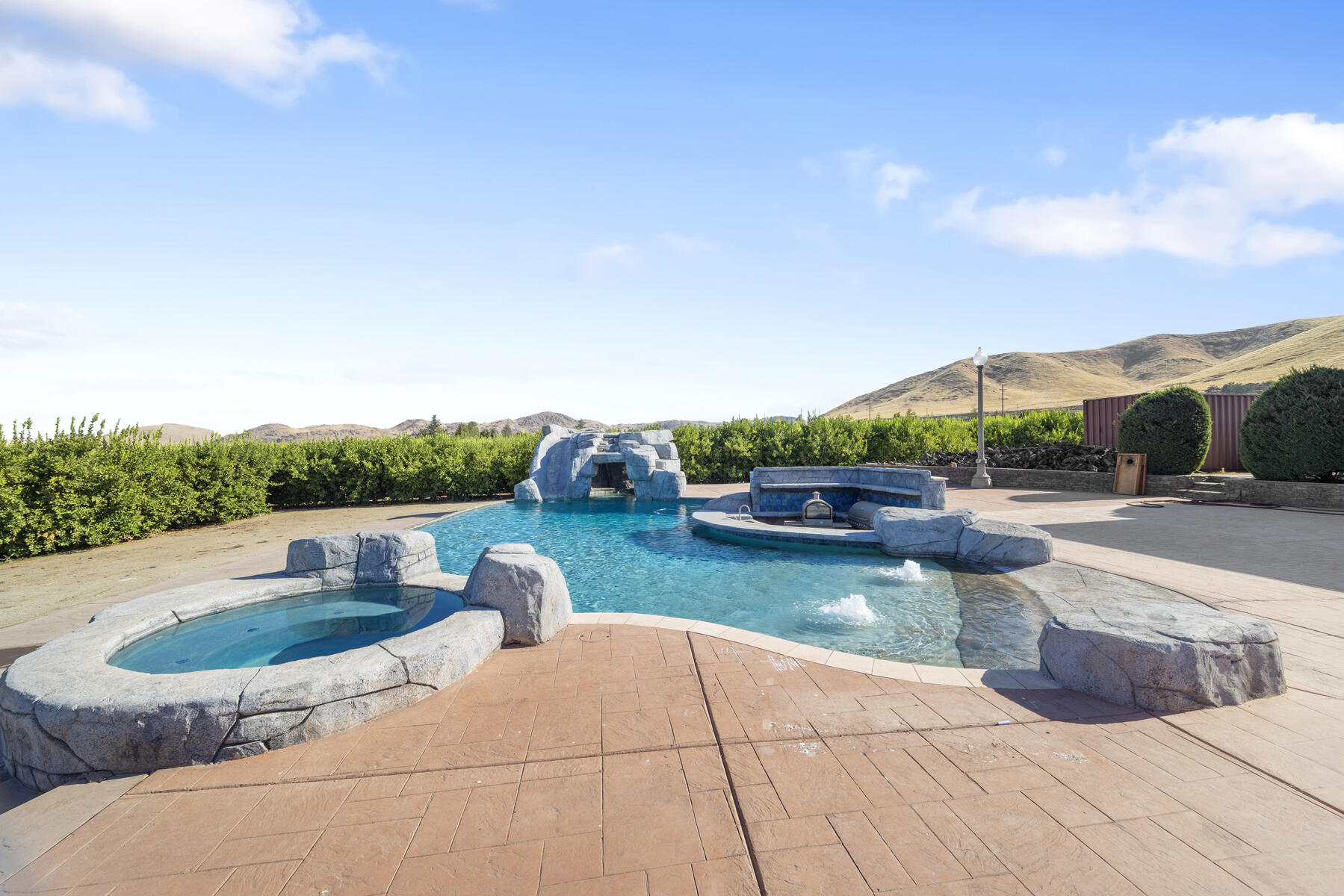 21031 Rd 256, Strathmore, CA 93267