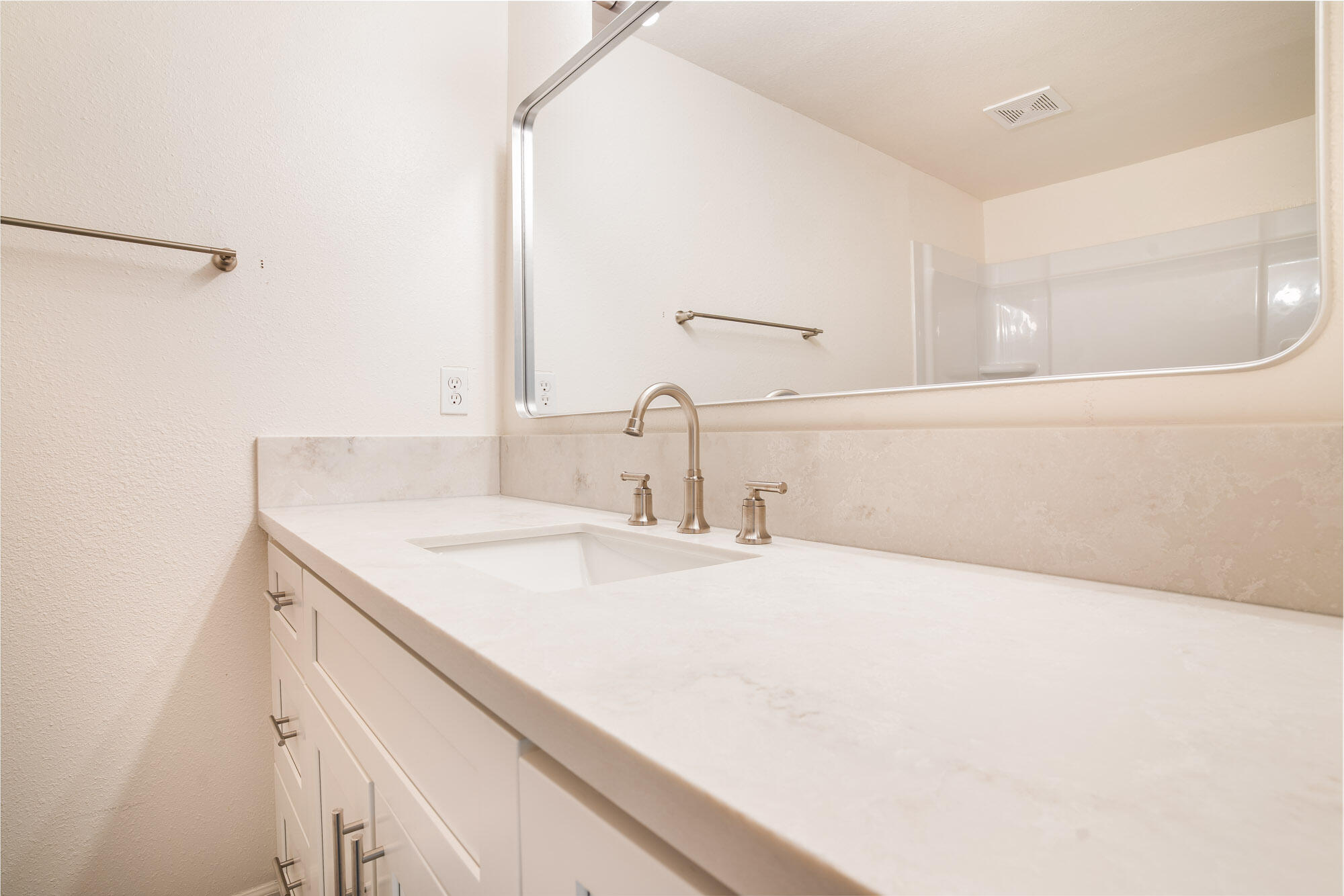 35359 Tennis Ave, Springville, CA 93265