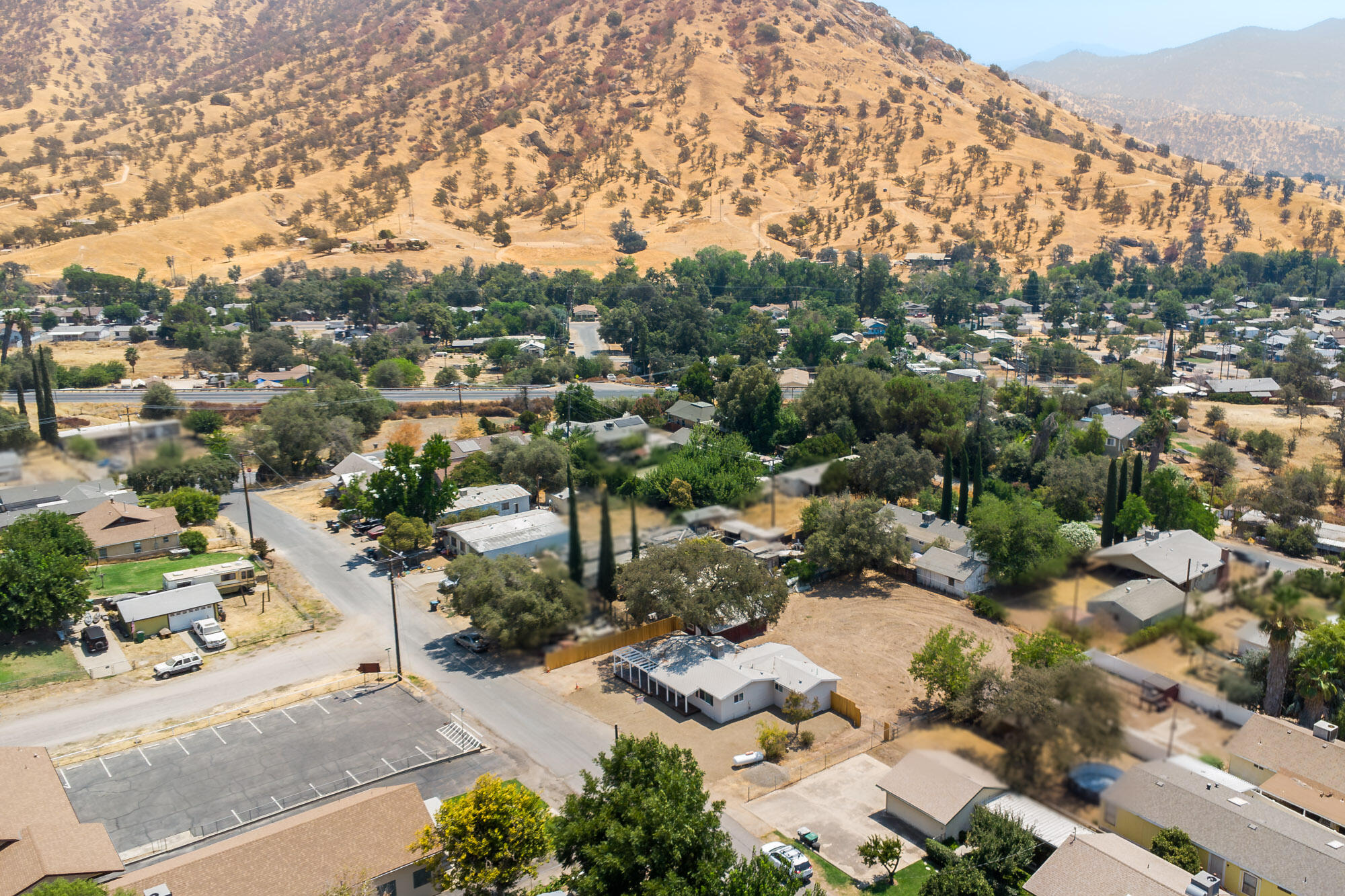 35359 Tennis Ave, Springville, CA 93265