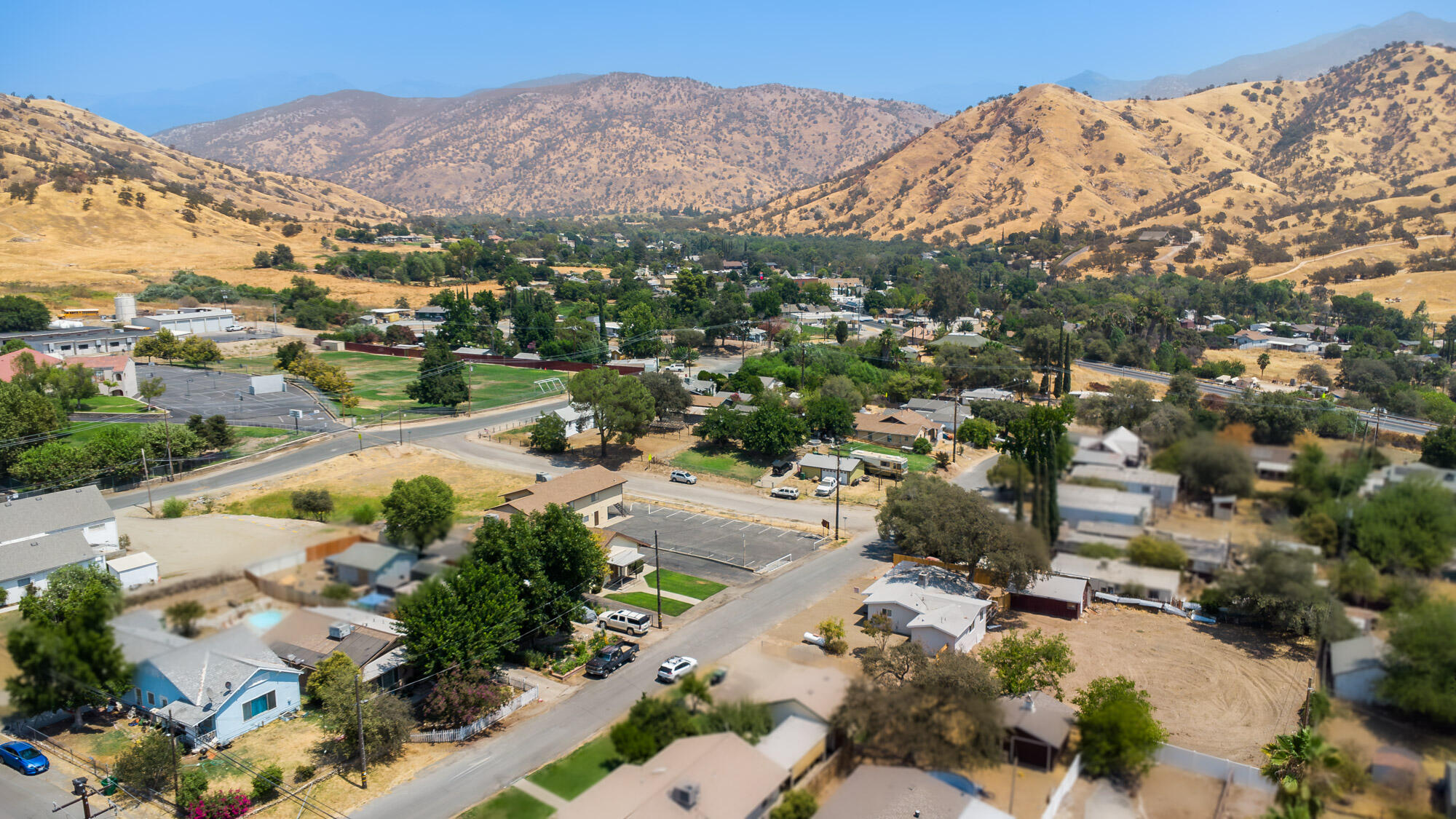 35359 Tennis Ave, Springville, CA 93265