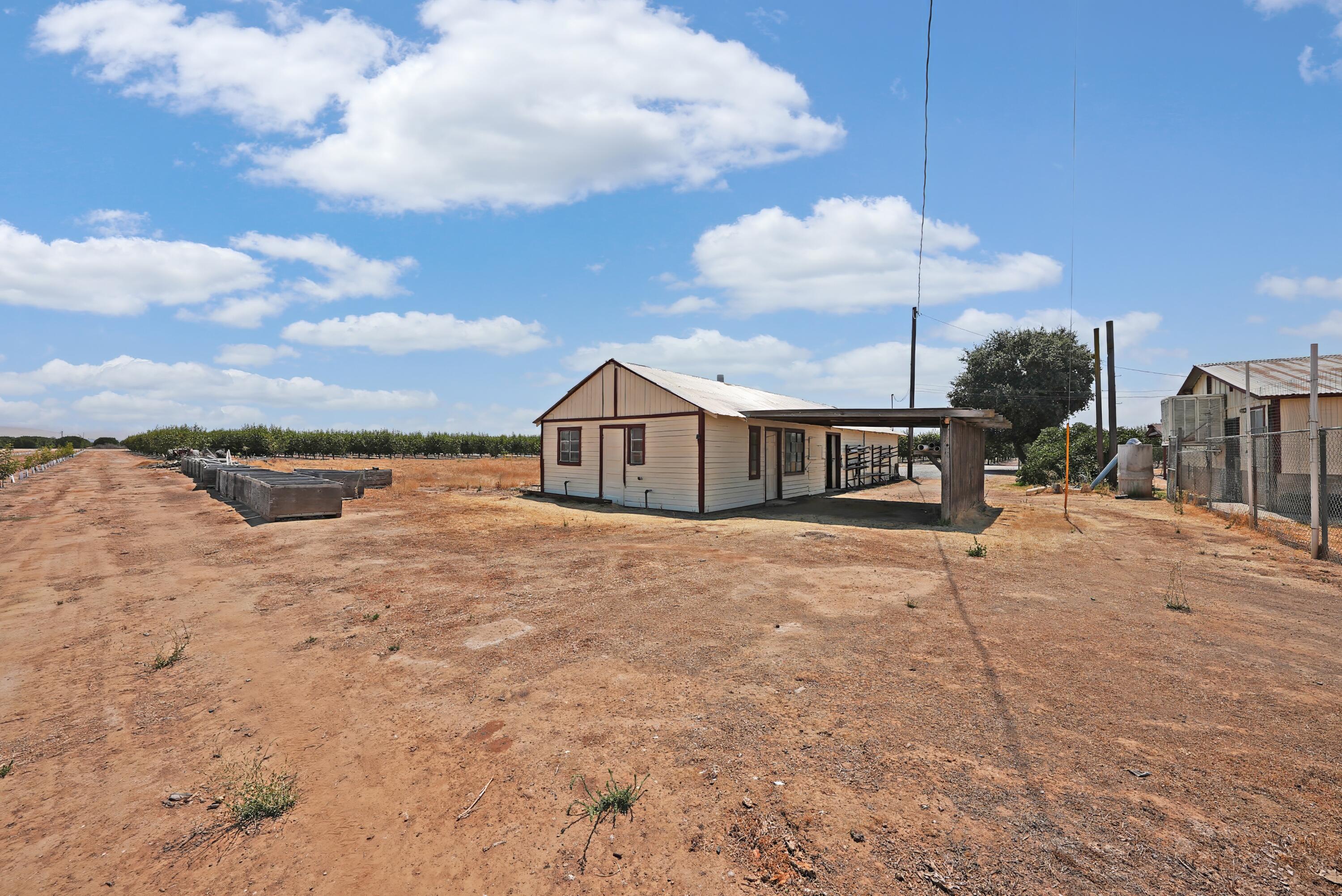 13400 Ave 352, Visalia, CA 93292