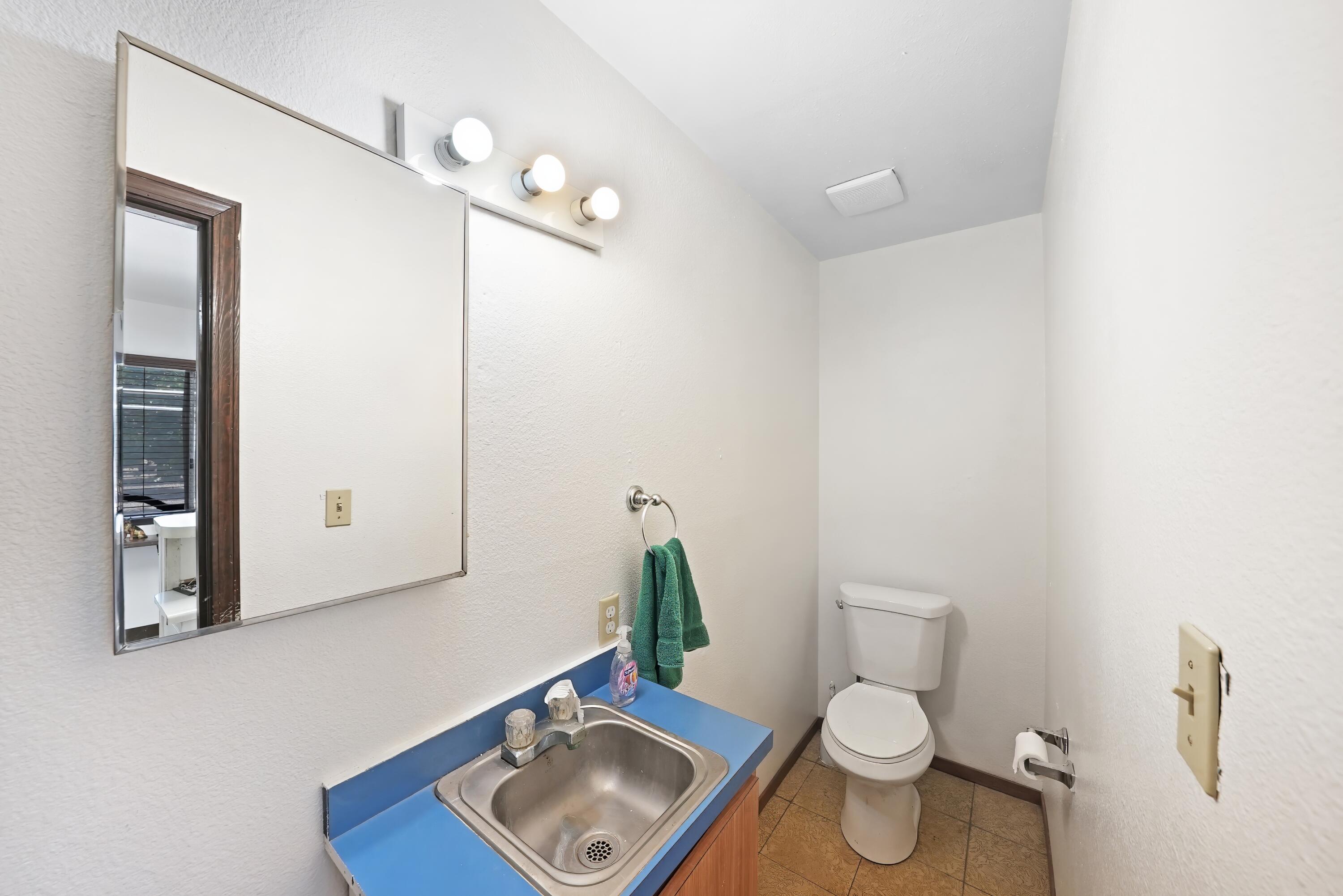 13400 Ave 352, Visalia, CA 93292