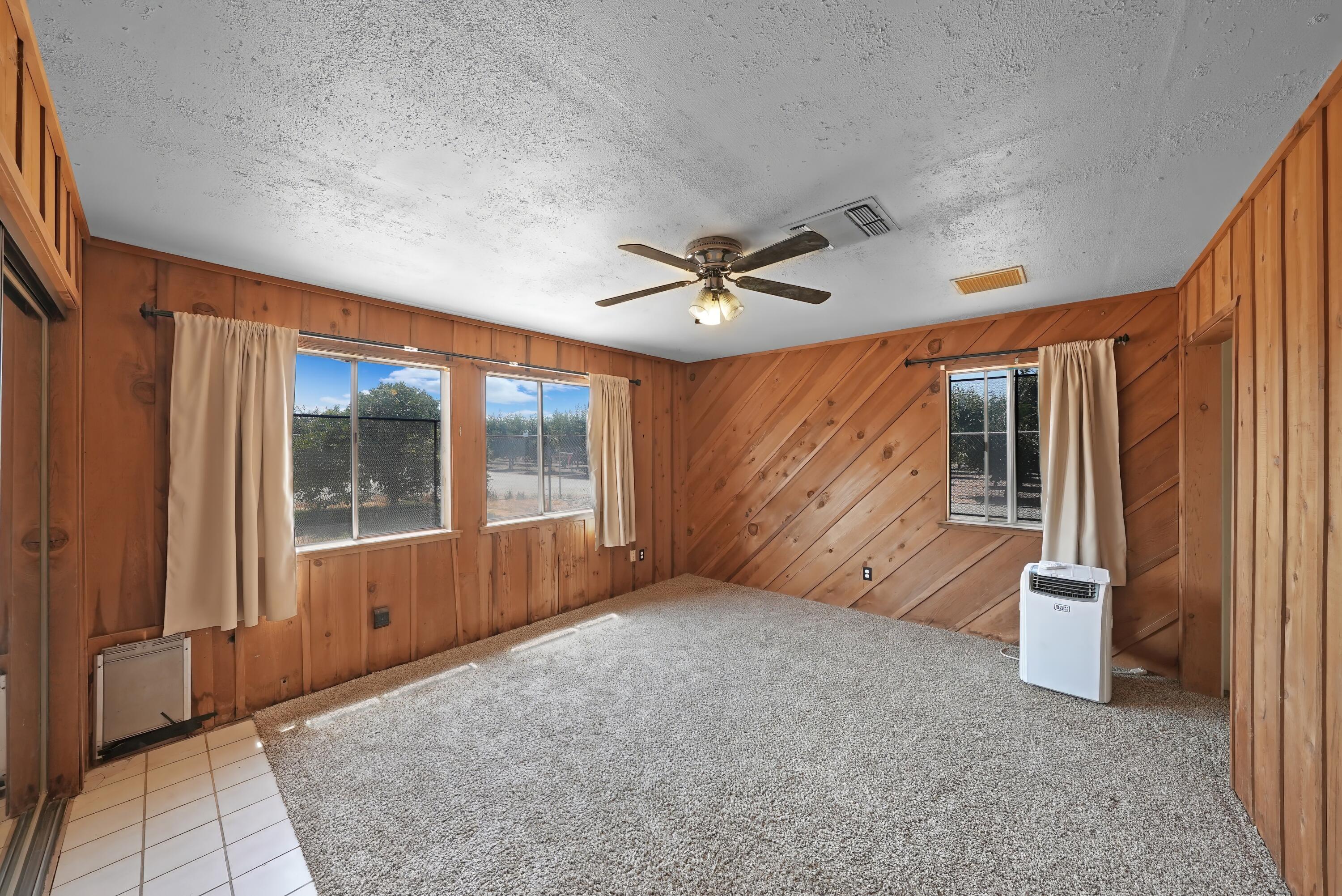 13400 Ave 352, Visalia, CA 93292