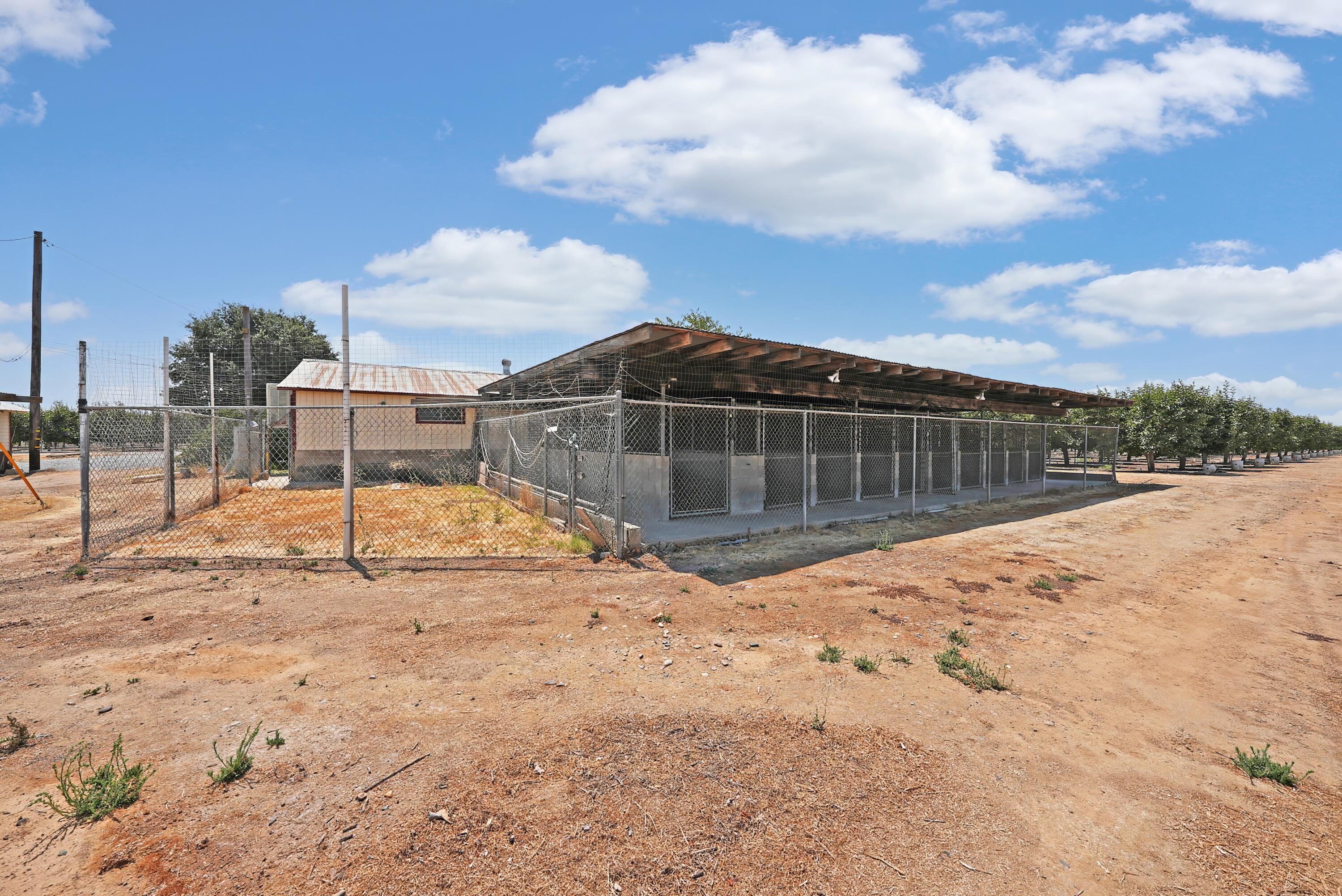 13400 Ave 352, Visalia, CA 93292