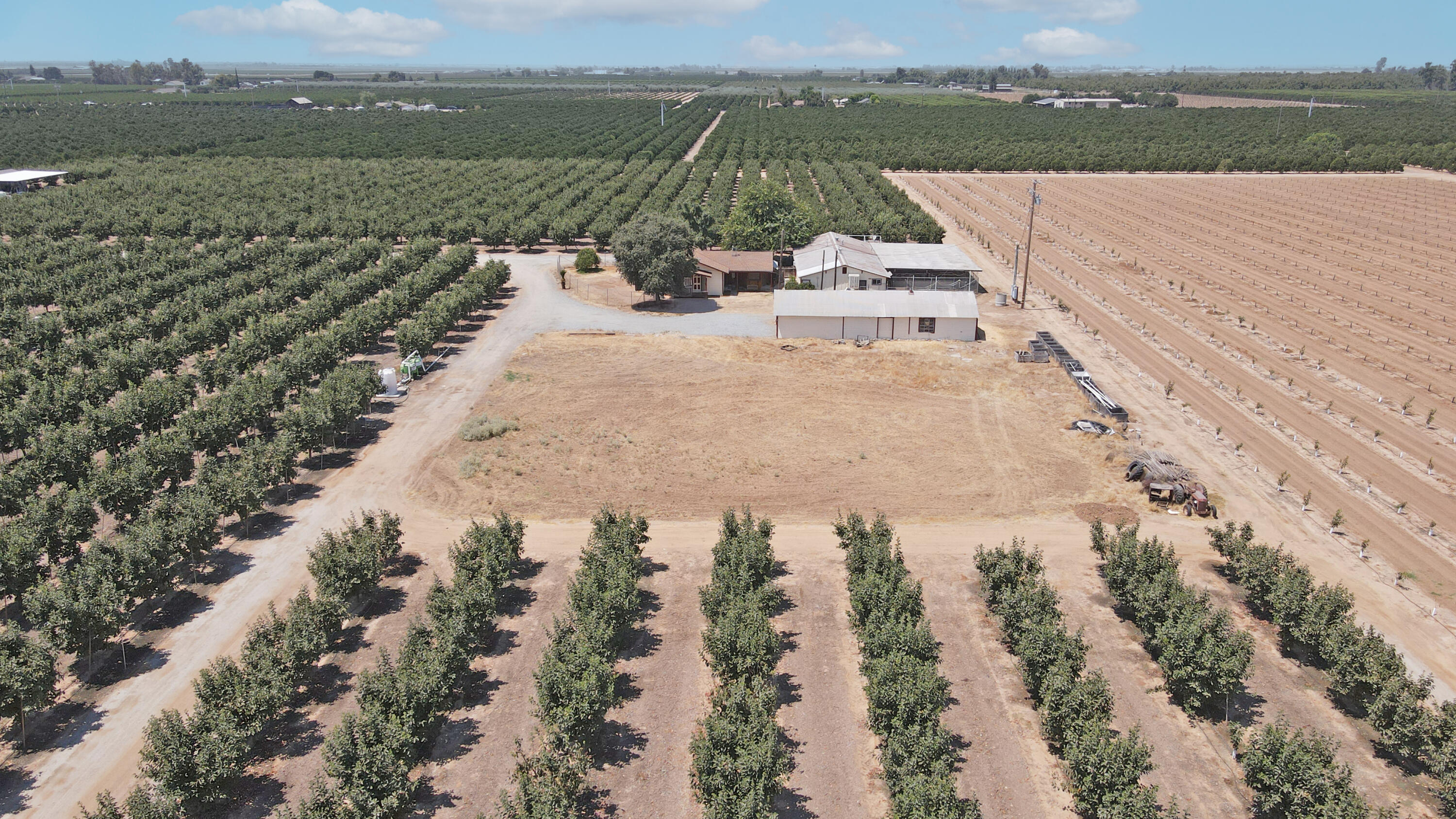 13400 Ave 352, Visalia, CA 93292