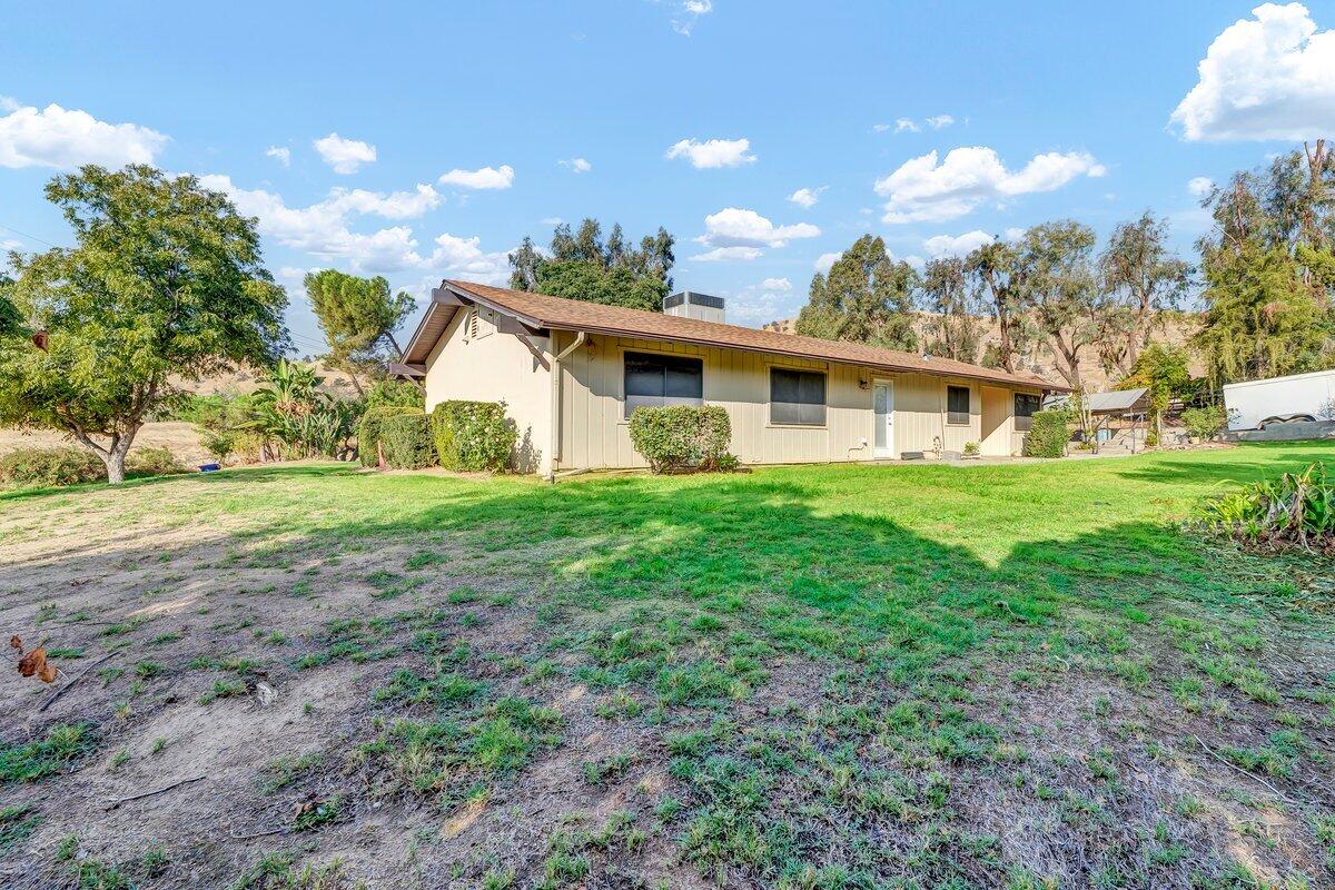 34719 Wilson Dr, Springville, CA 93265