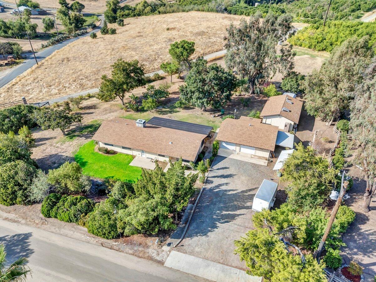 34719 Wilson Dr, Springville, CA 93265