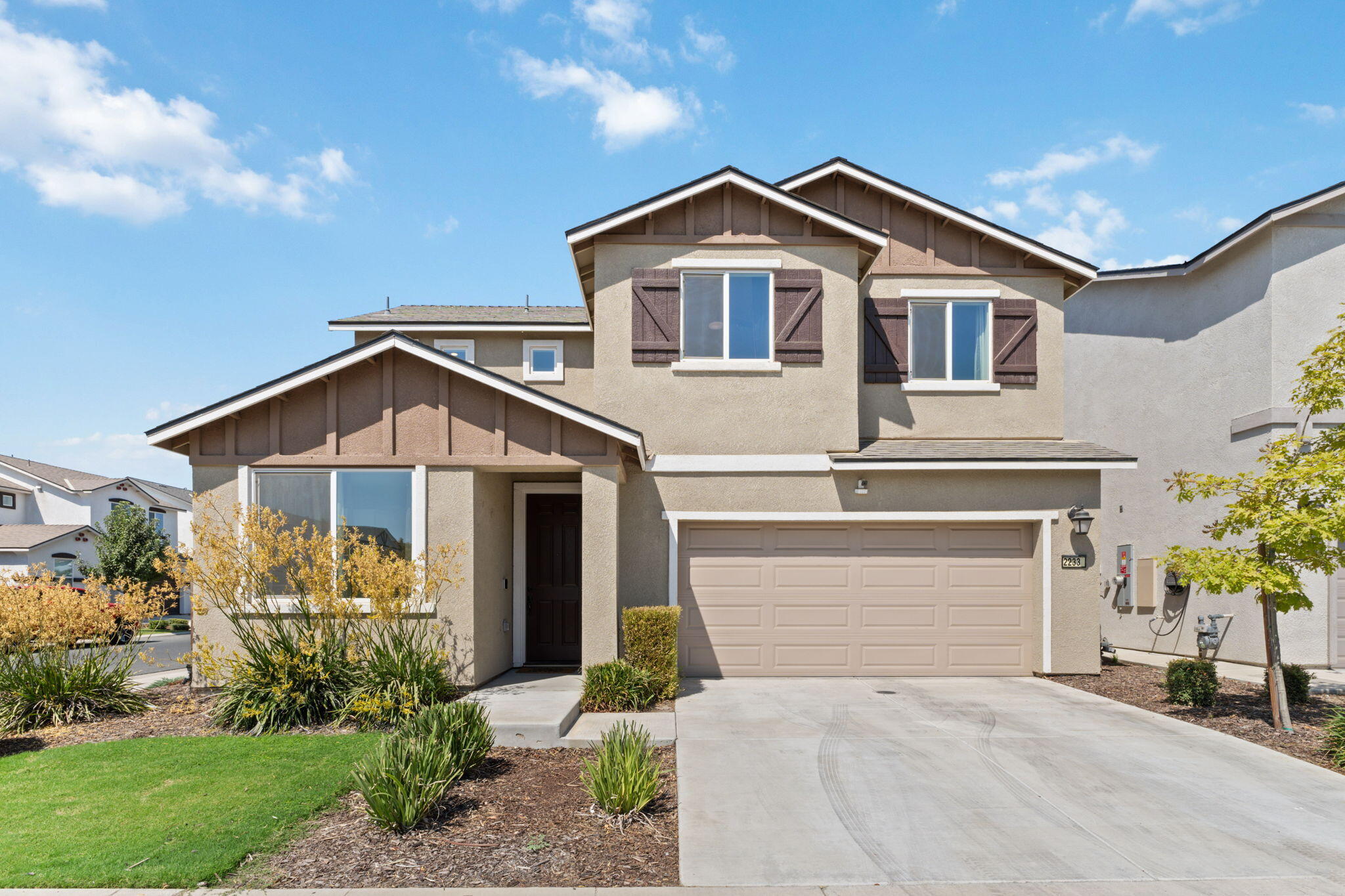 2233 S Aubree St, Visalia, CA 93292