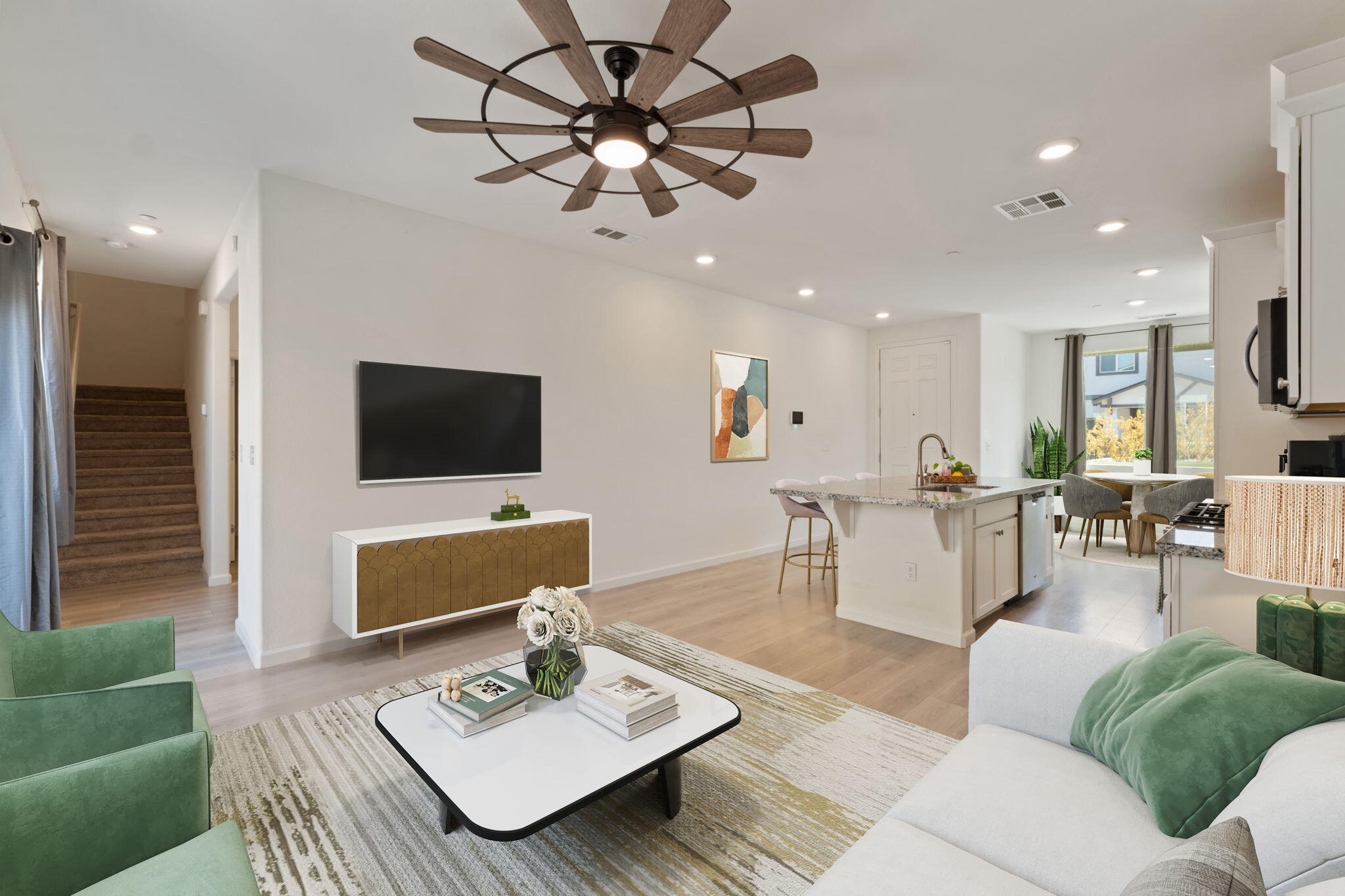 2233 S Aubree St, Visalia, CA 93292