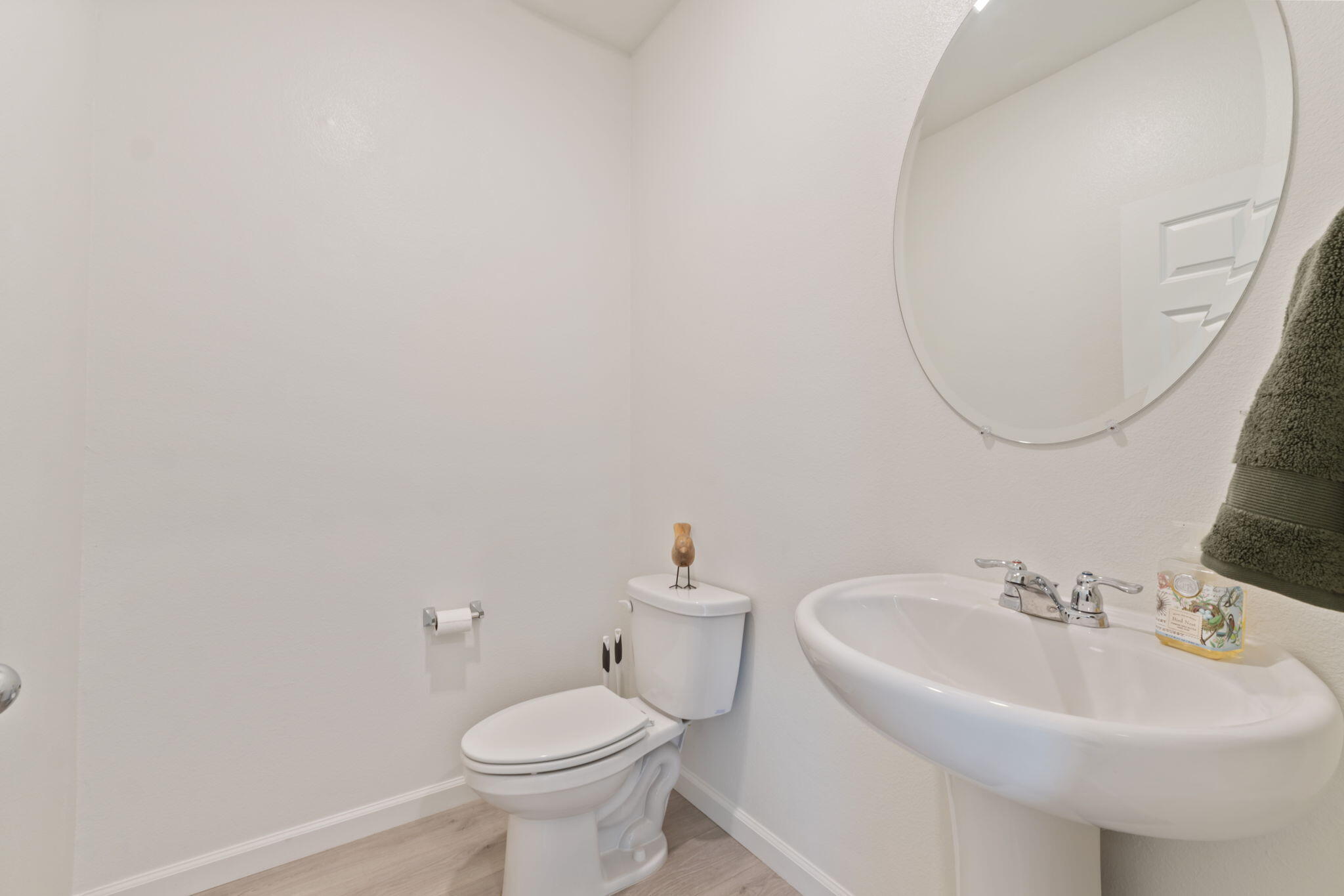 2233 S Aubree St, Visalia, CA 93292