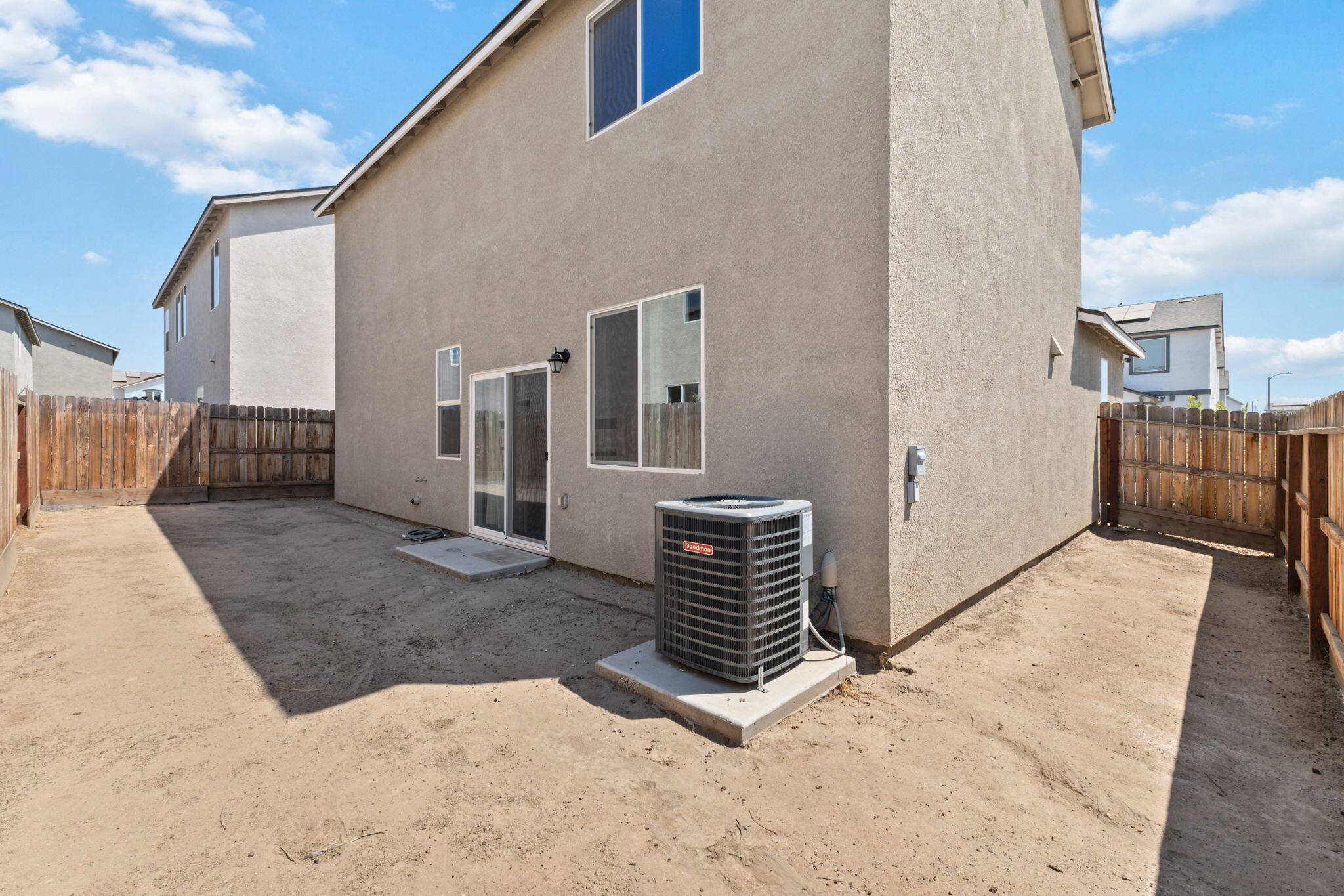 2233 S Aubree St, Visalia, CA 93292