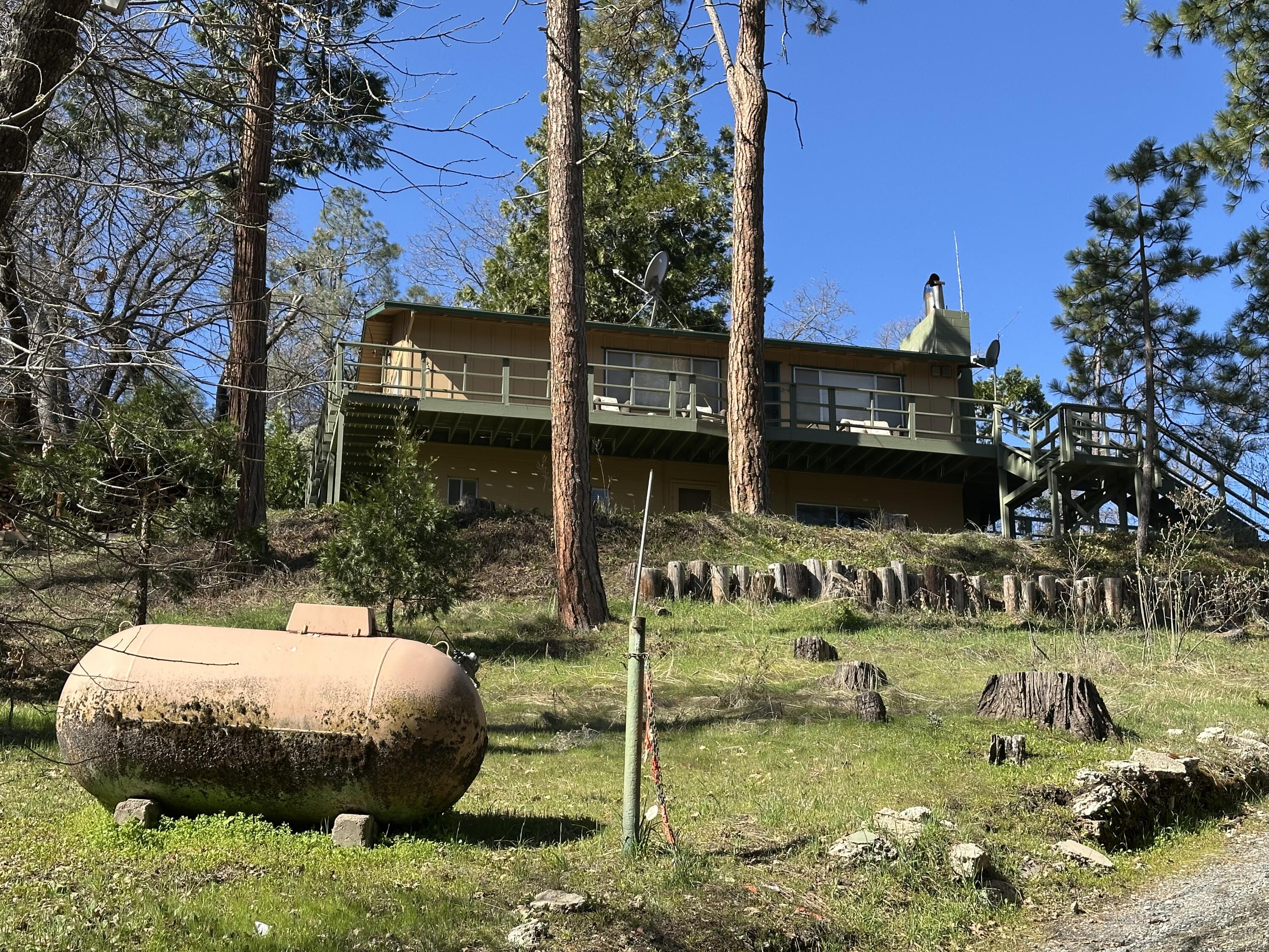 44971 Pine Flat Dr, California Hot Springs, CA 93207