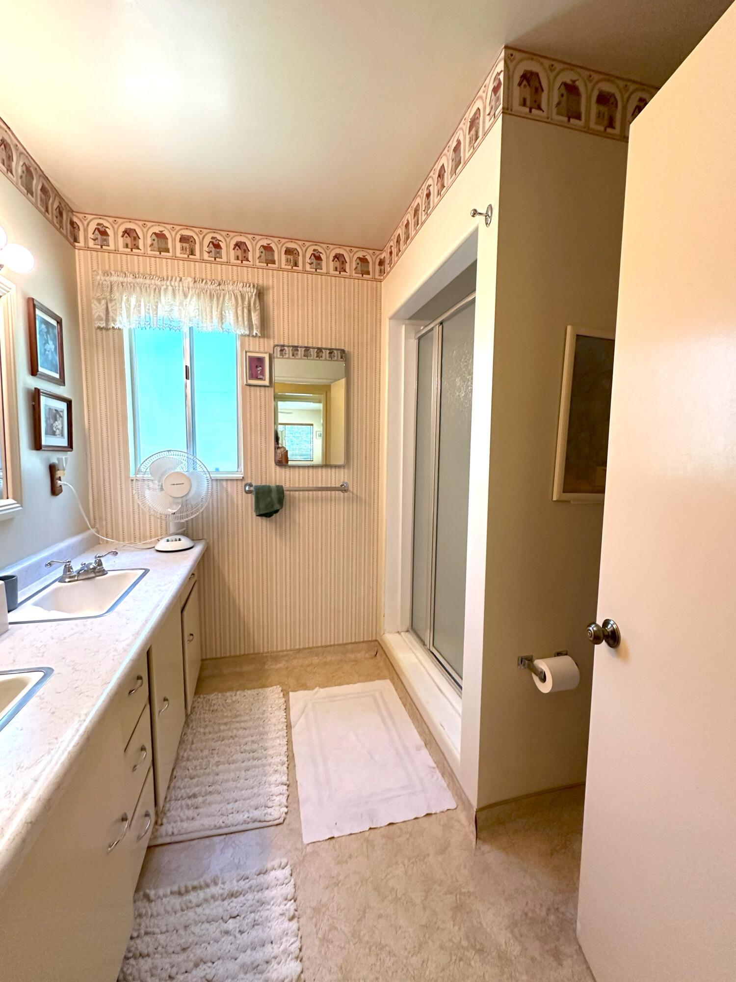 44971 Pine Flat Dr, California Hot Springs, CA 93207