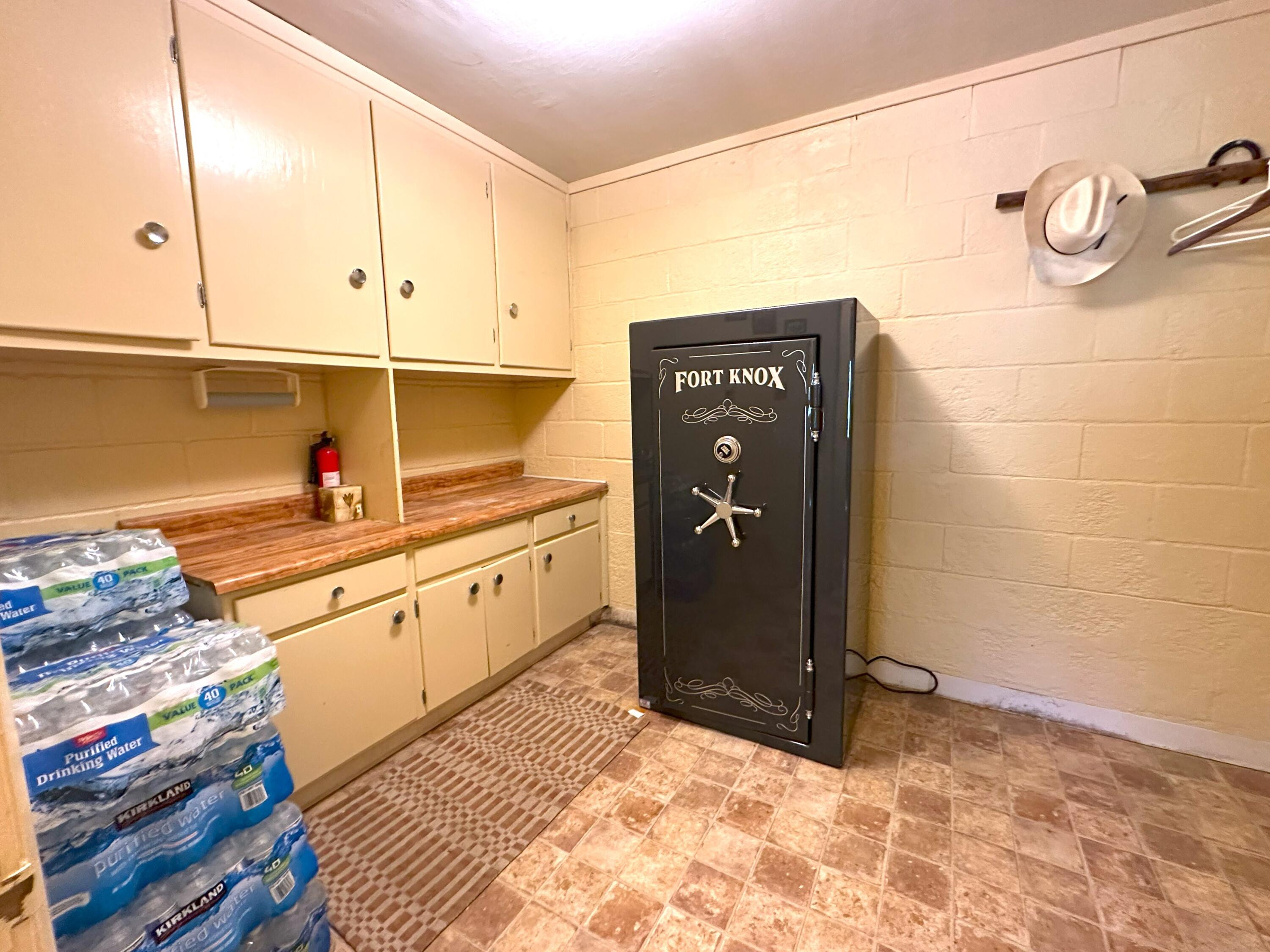 44971 Pine Flat Dr, California Hot Springs, CA 93207