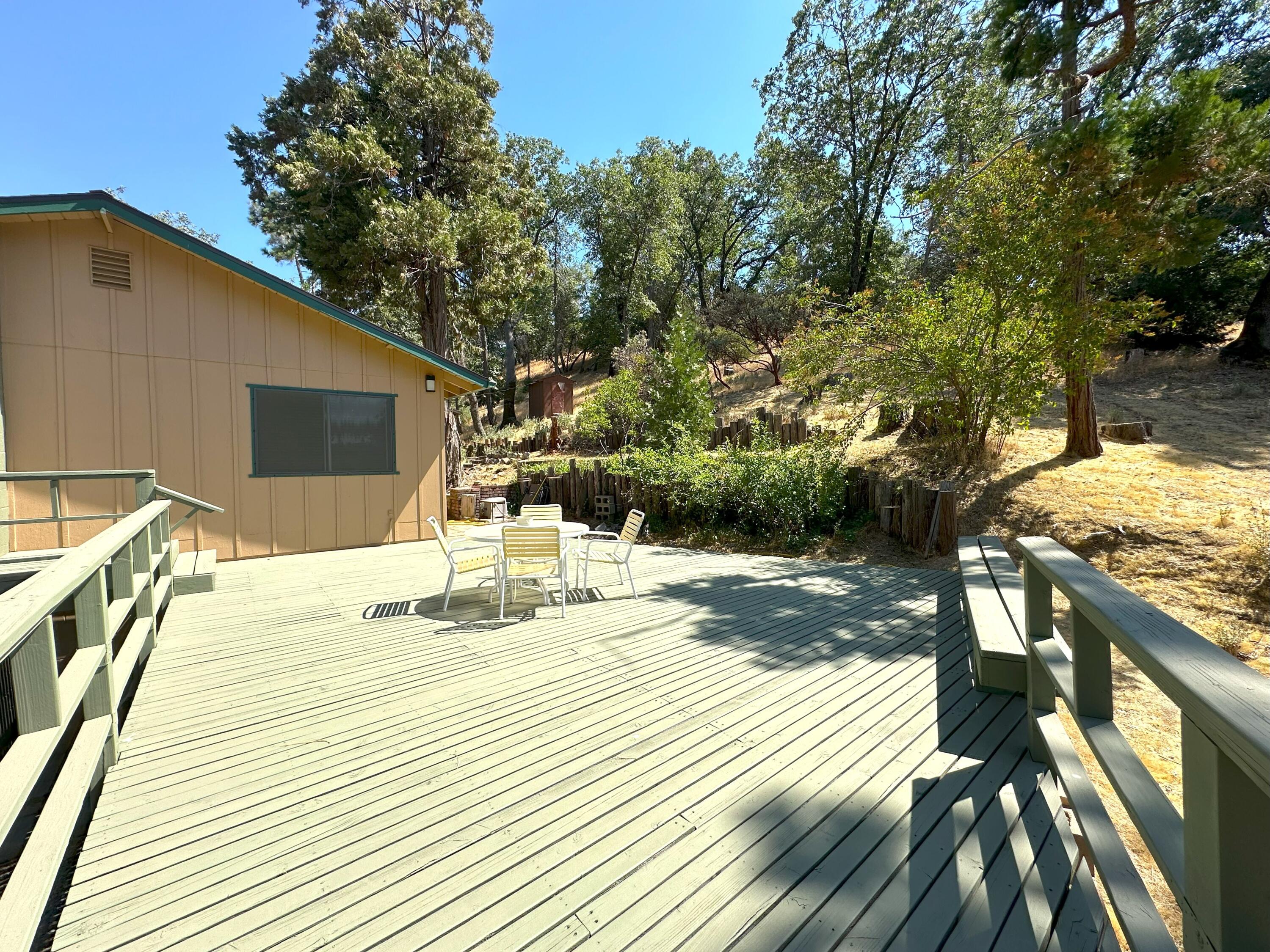 44971 Pine Flat Dr, California Hot Springs, CA 93207