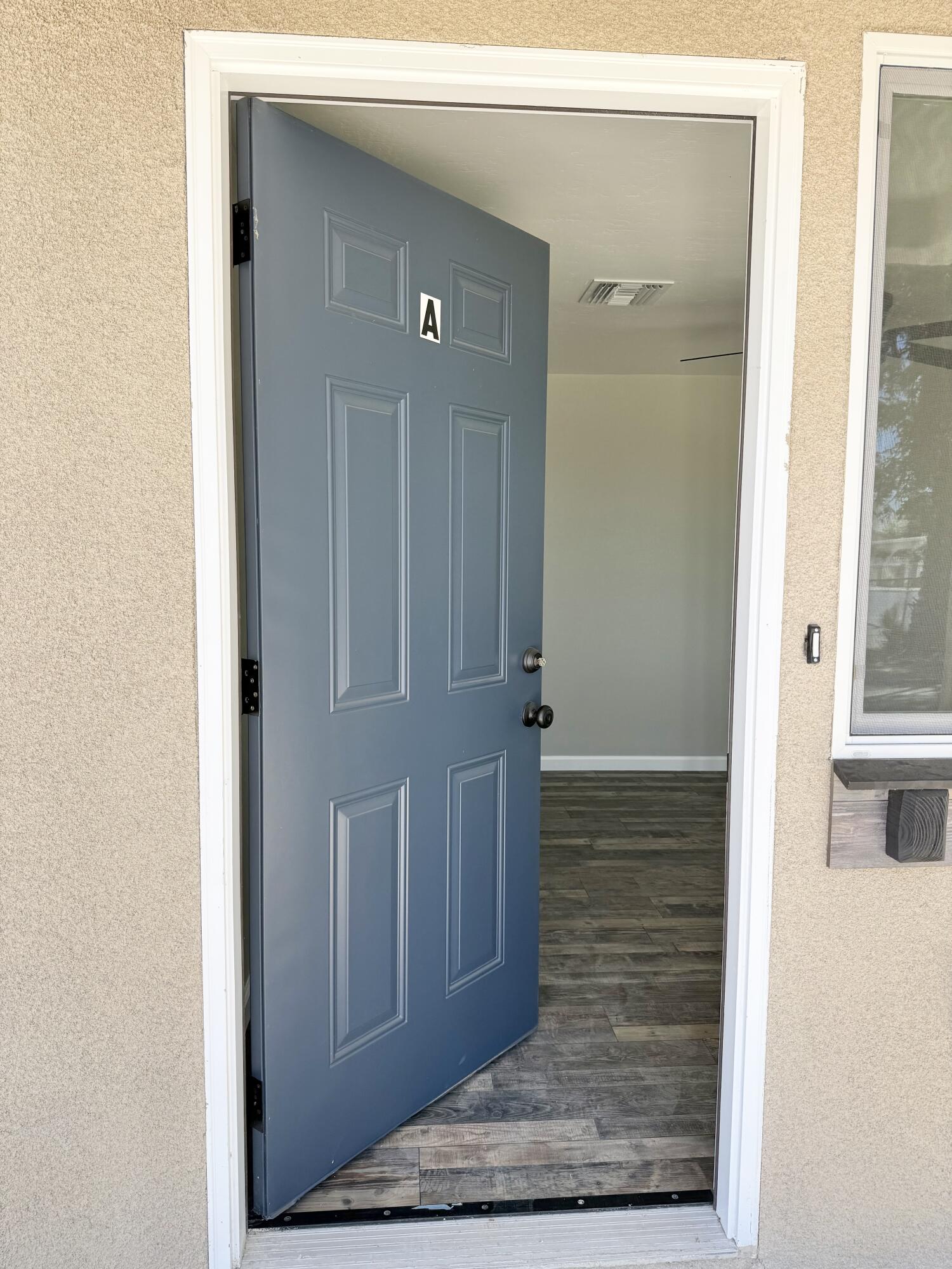 1262 Tomah Ave, Porterville, CA 93257