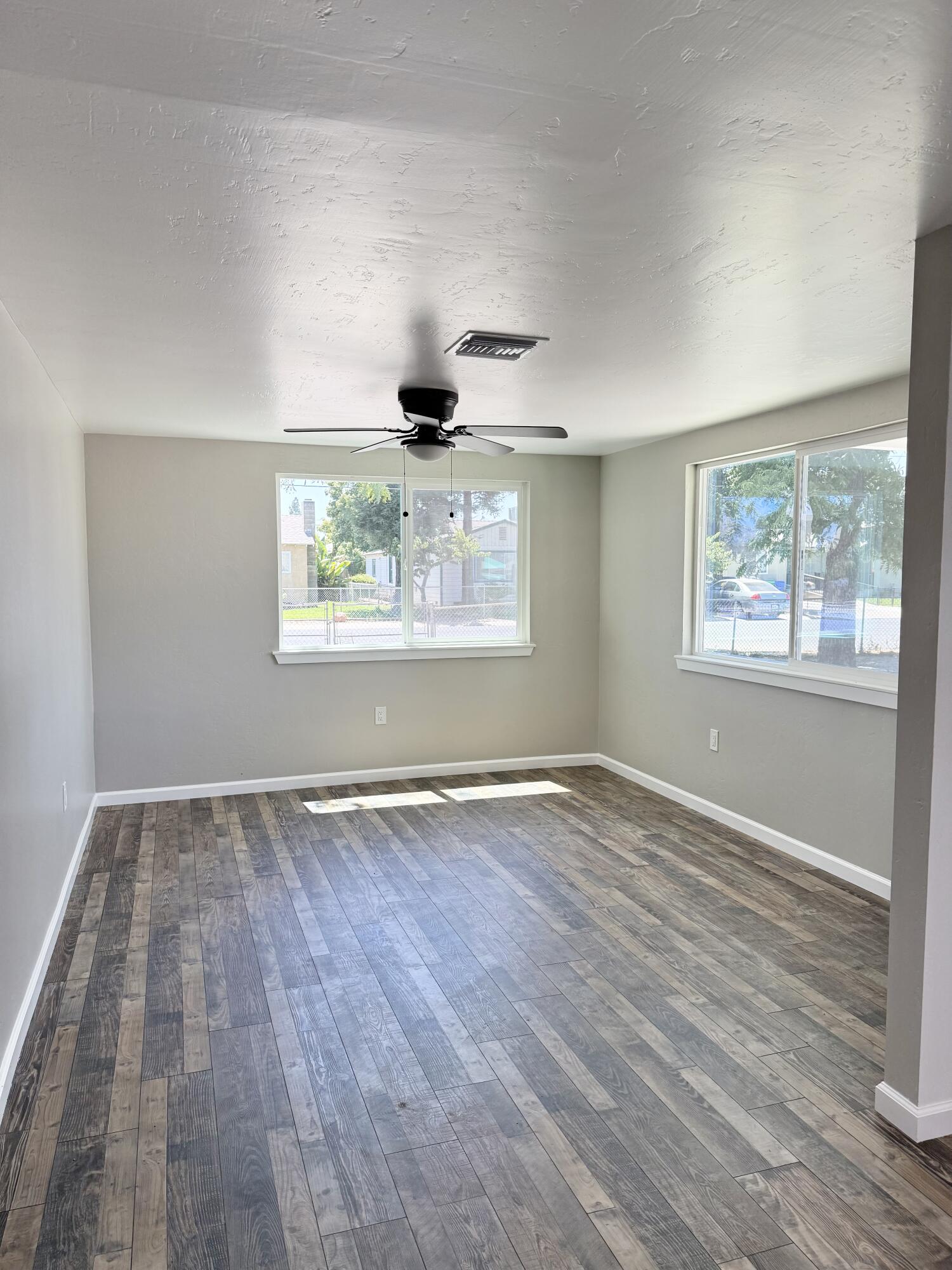 1262 Tomah Ave, Porterville, CA 93257