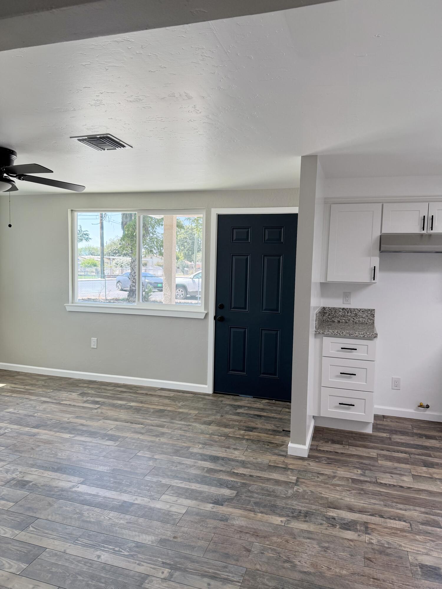 1262 Tomah Ave, Porterville, CA 93257