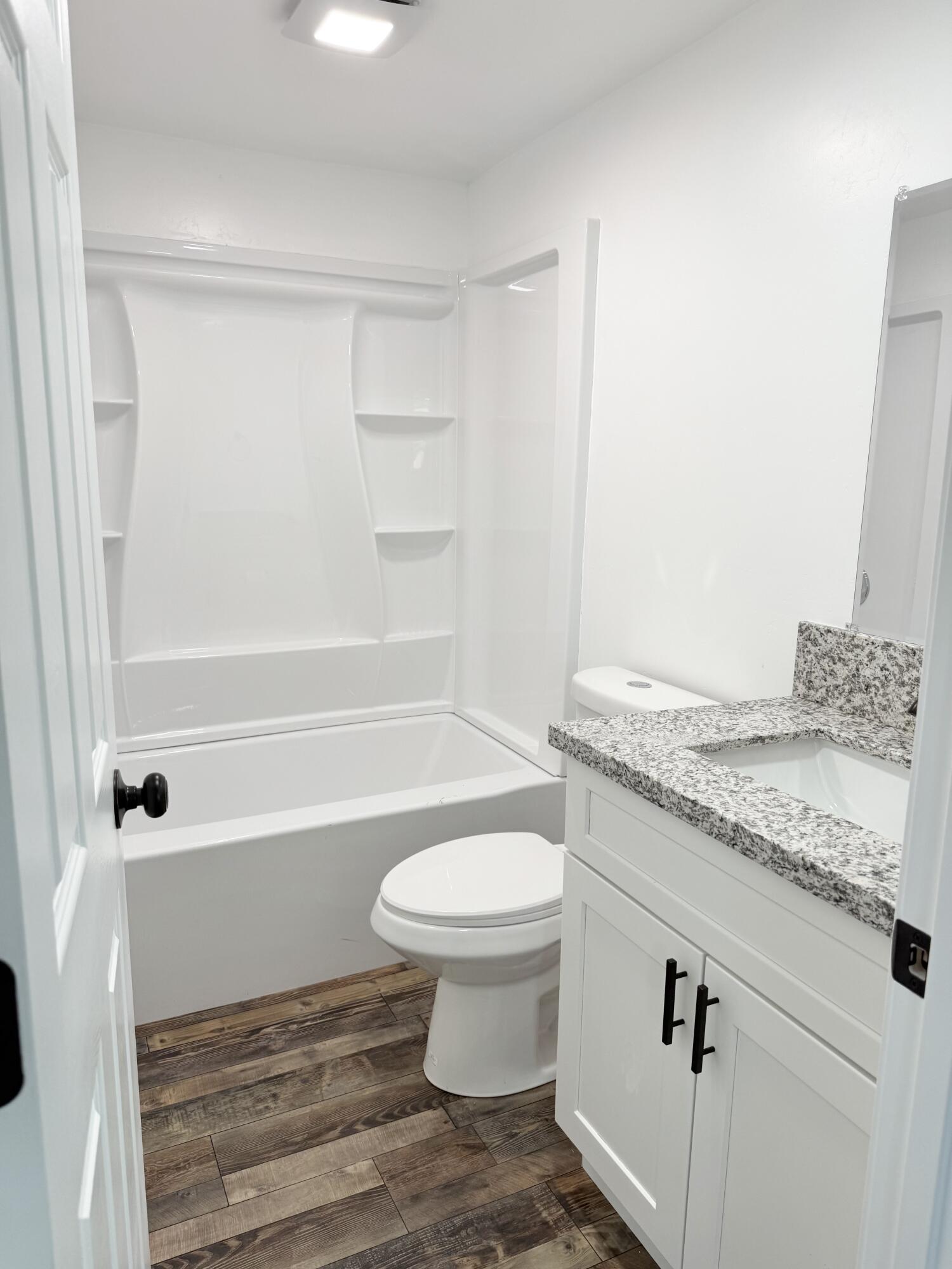 1262 Tomah Ave, Porterville, CA 93257