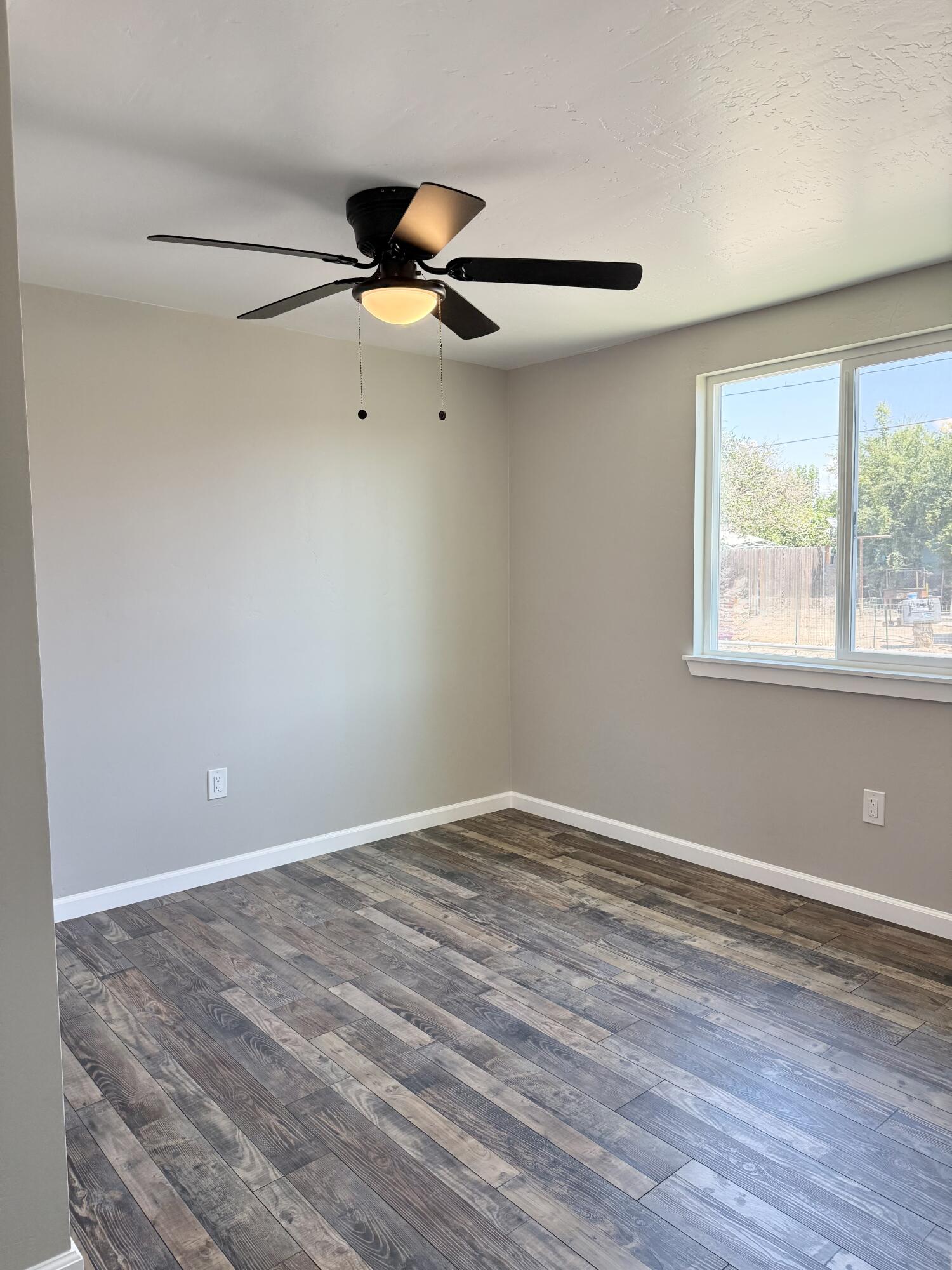 1262 Tomah Ave, Porterville, CA 93257