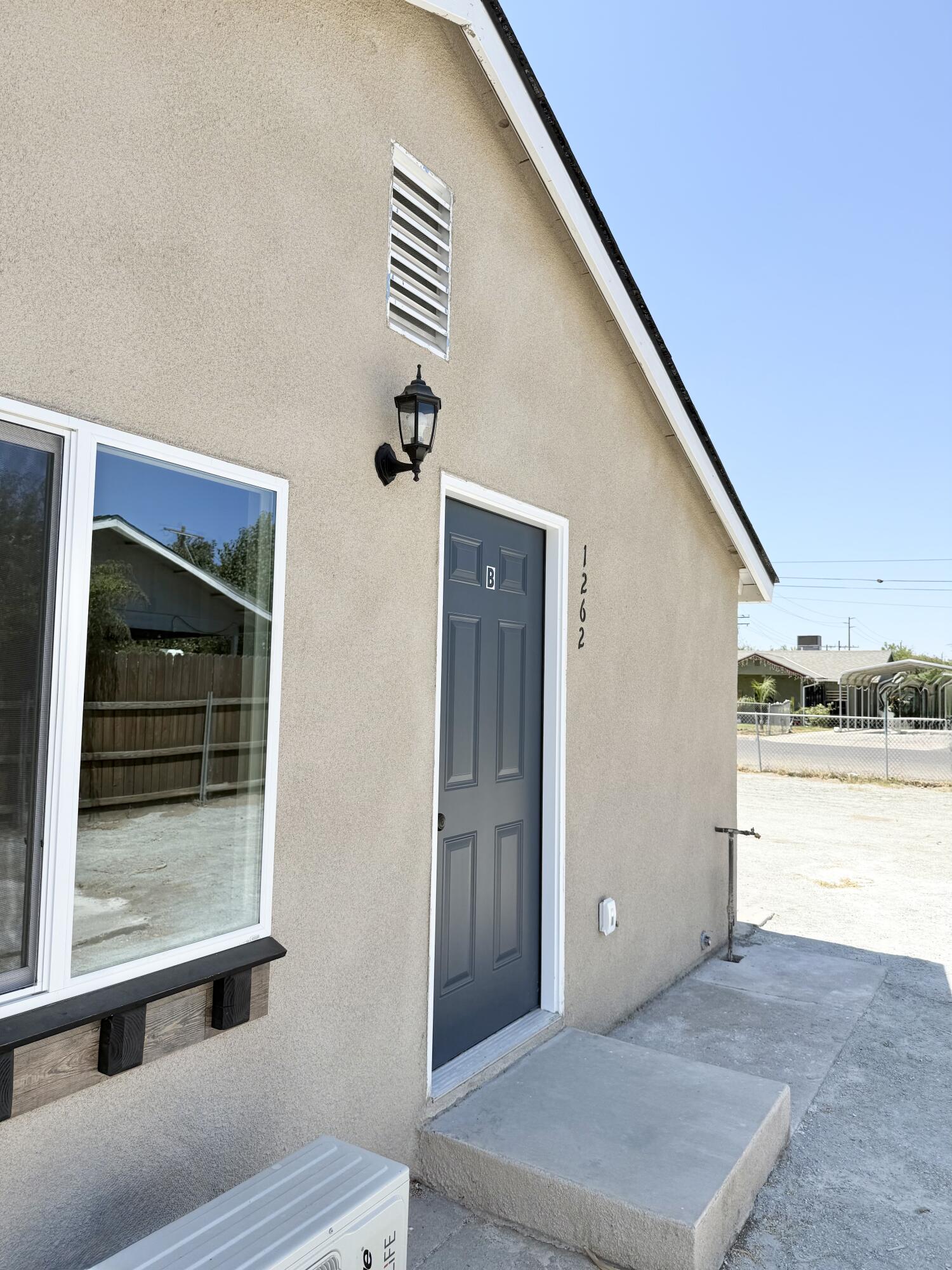 1262 Tomah Ave, Porterville, CA 93257