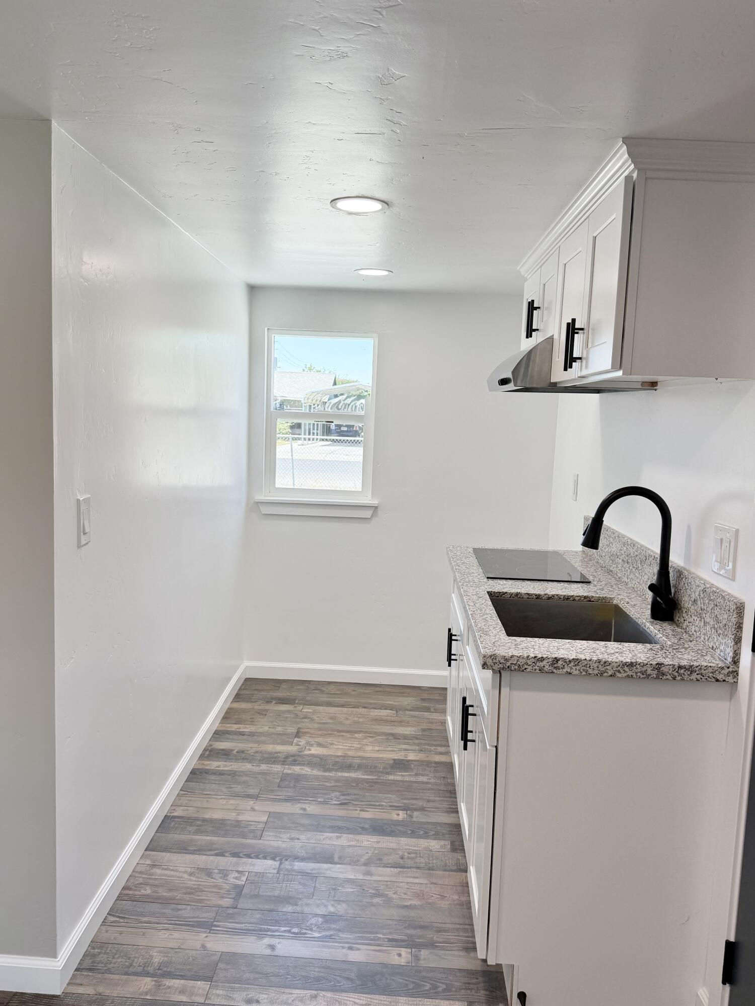 1262 Tomah Ave, Porterville, CA 93257