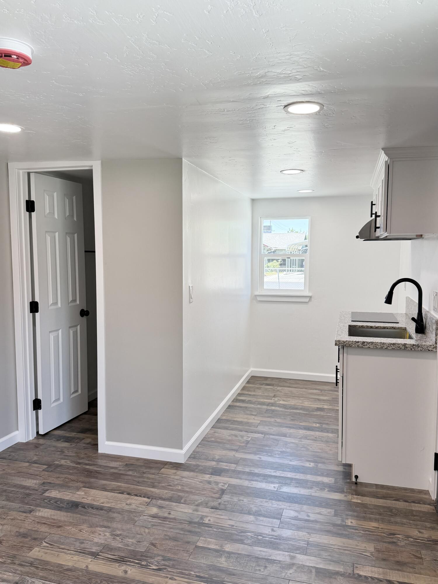 1262 Tomah Ave, Porterville, CA 93257