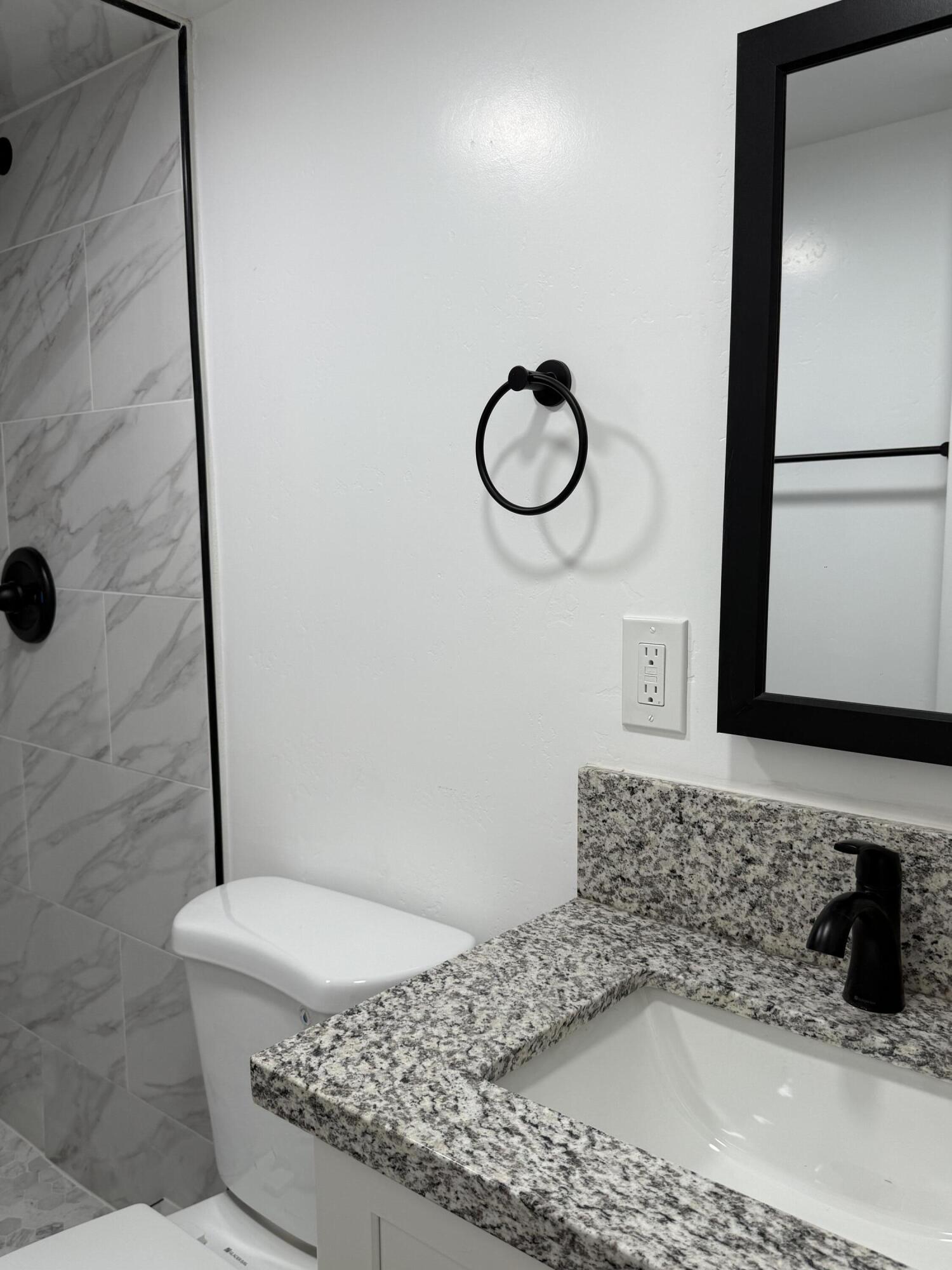 1262 Tomah Ave, Porterville, CA 93257