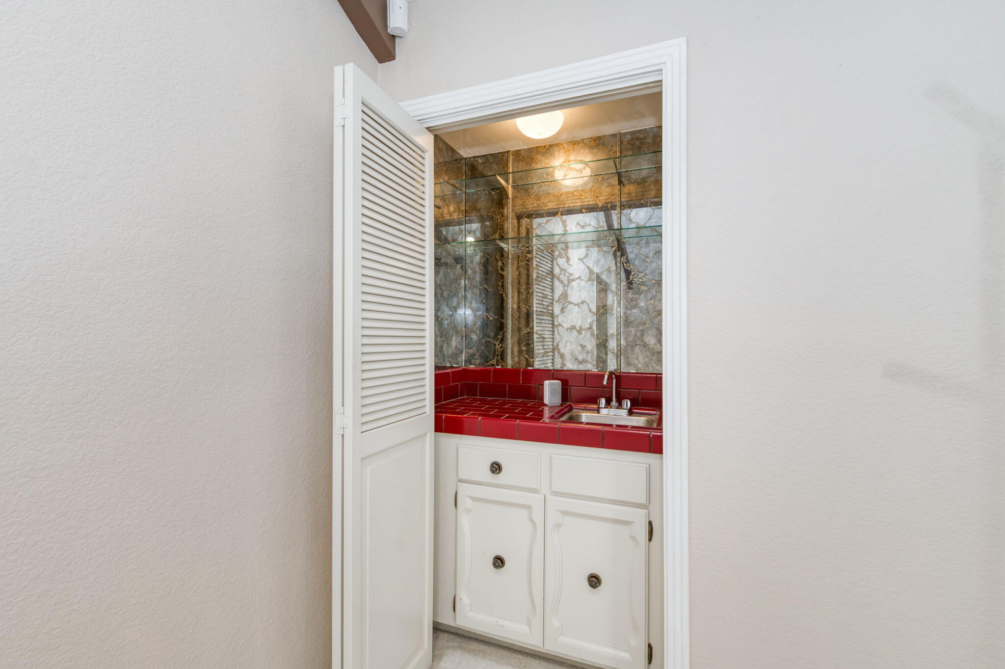 541 N De Wolf Ave, Fresno, CA 93737