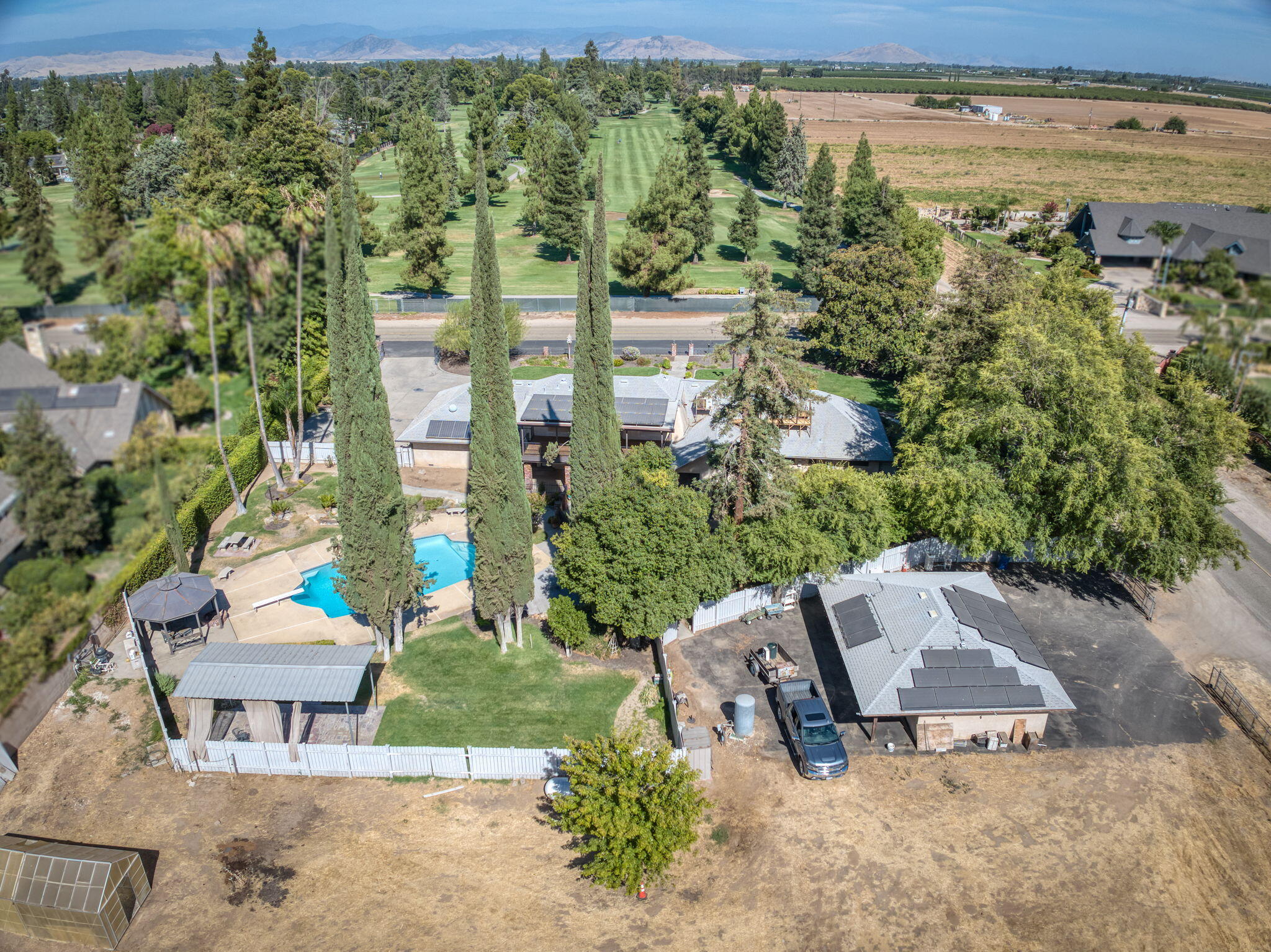 541 N De Wolf Ave, Fresno, CA 93737