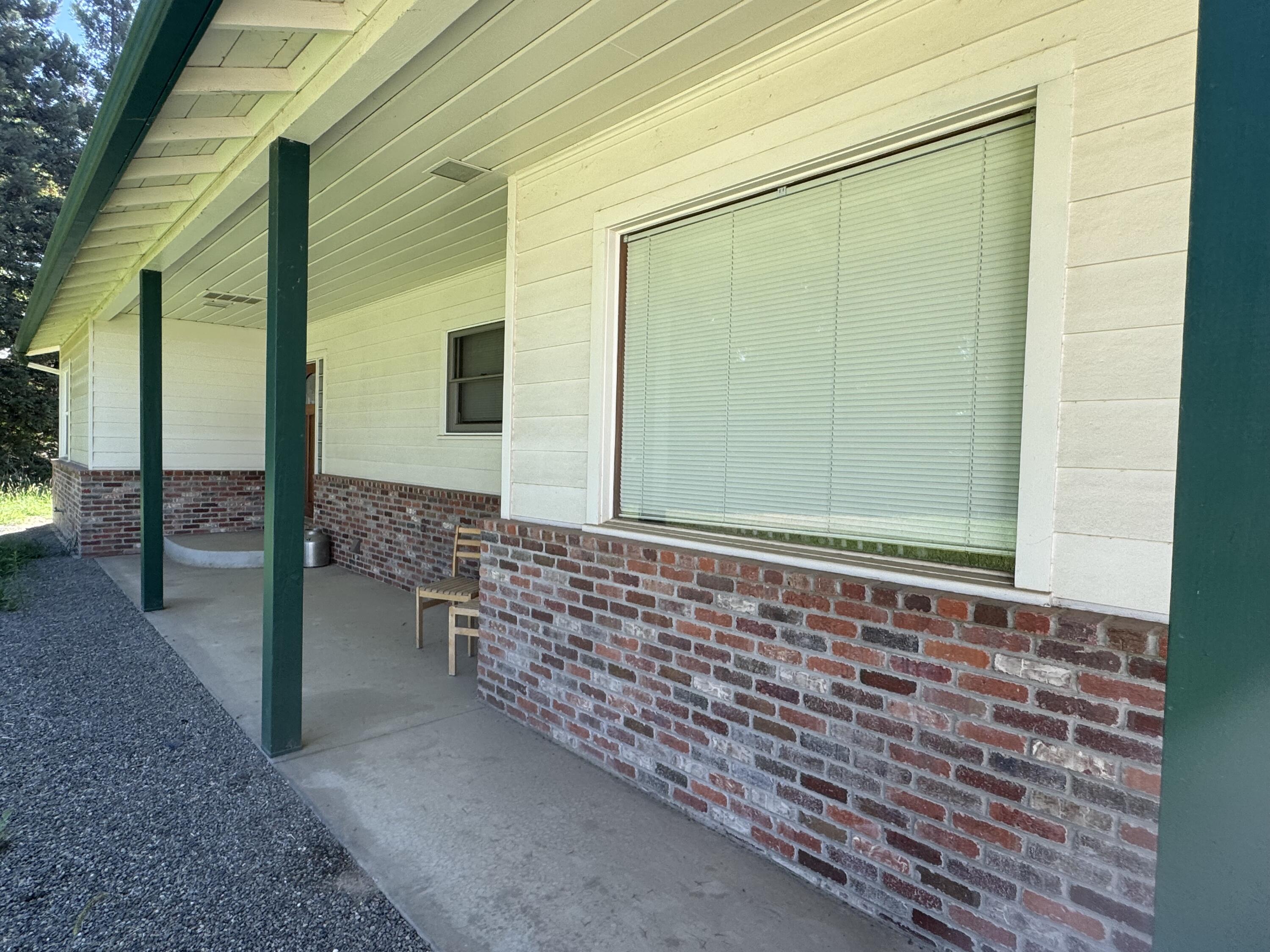 15061 Ave 288, Visalia, CA 93292