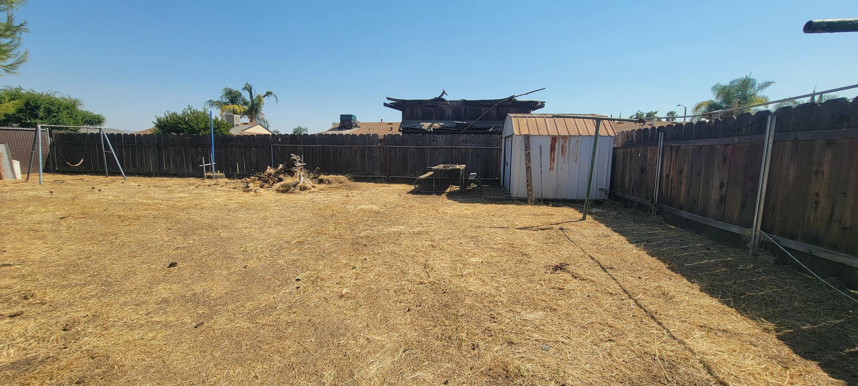 673 E Lakeview Ave, Woodlake, CA 93286