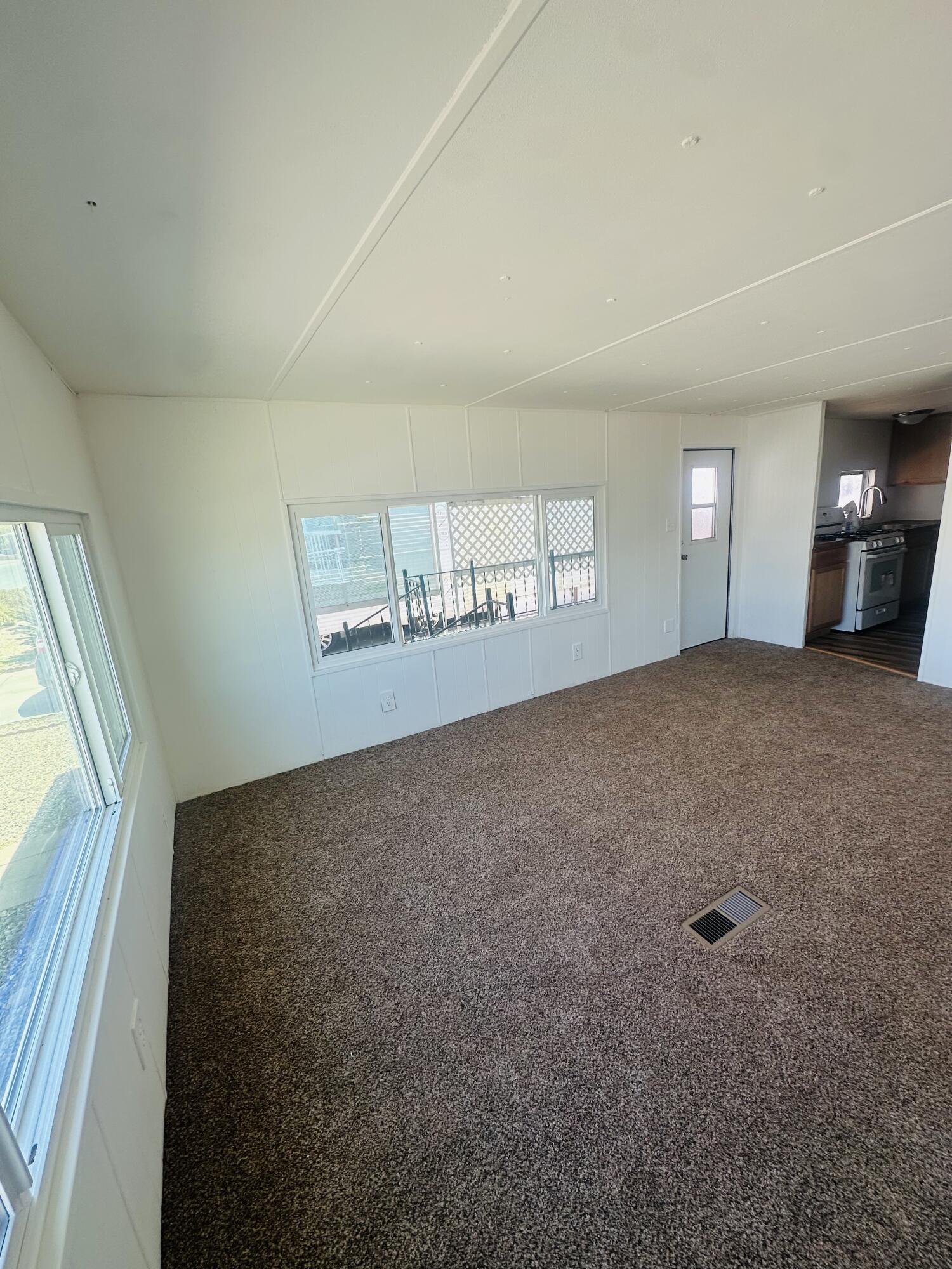 314 N Albert Ave #39, Exeter, CA 93221