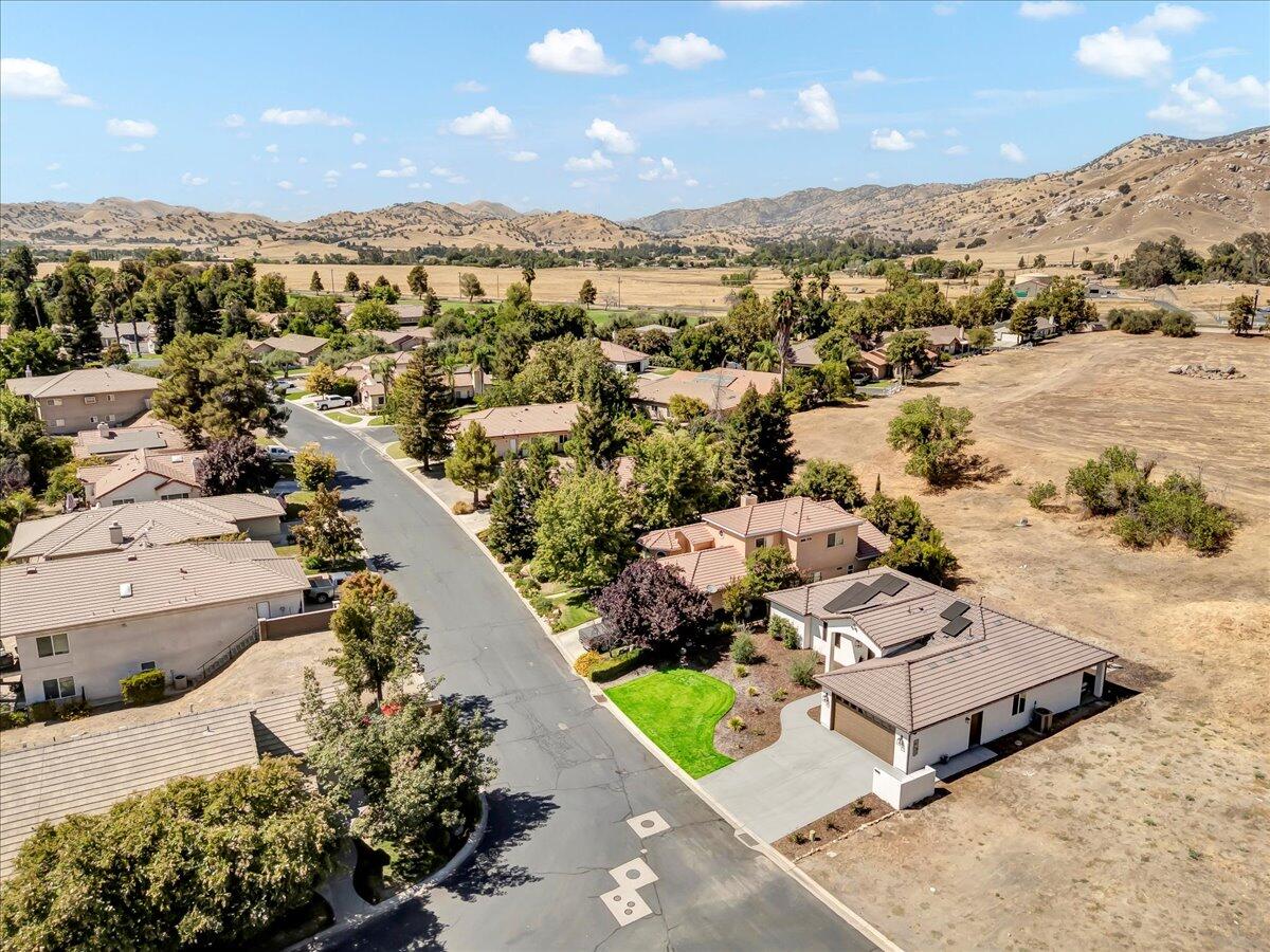 32588 Greene Dr, Springville, CA 93265